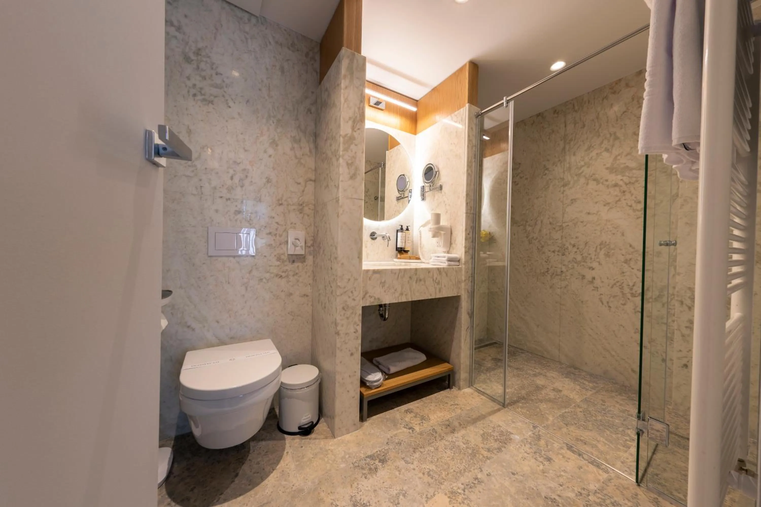 Shower in ONE Hotel