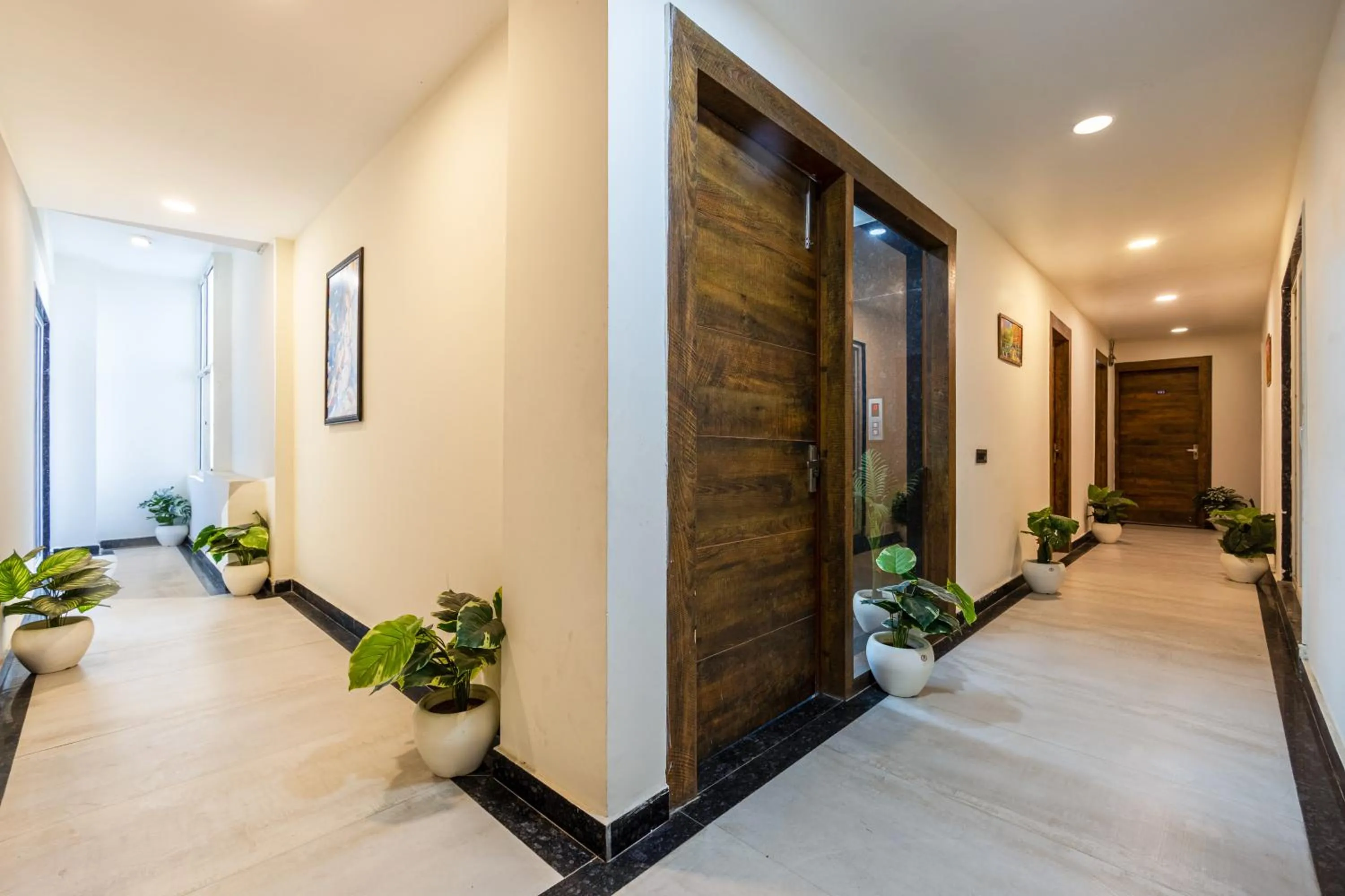 Lobby or reception in The Metro Stay by ASPL