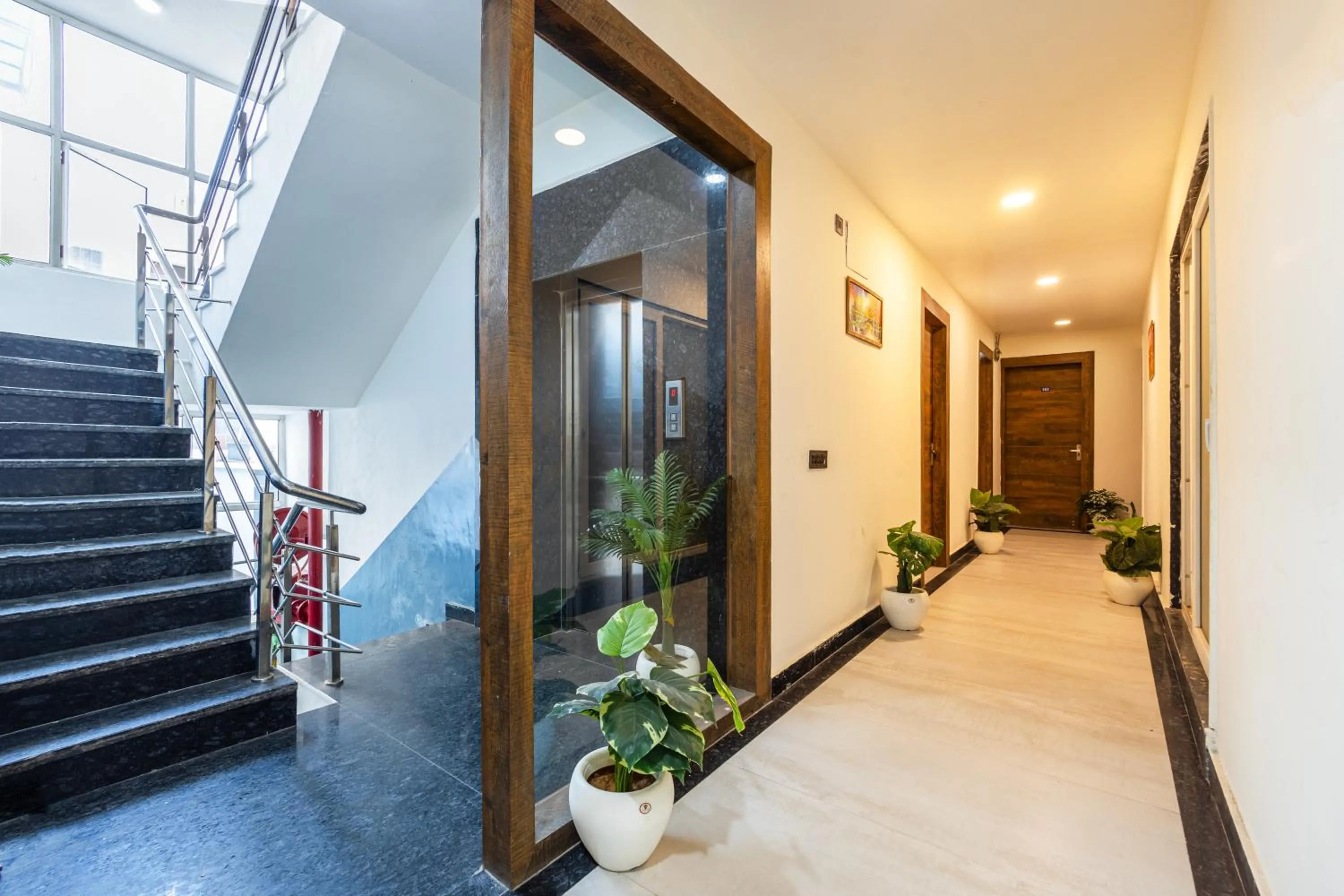 Lobby or reception in The Metro Stay by ASPL