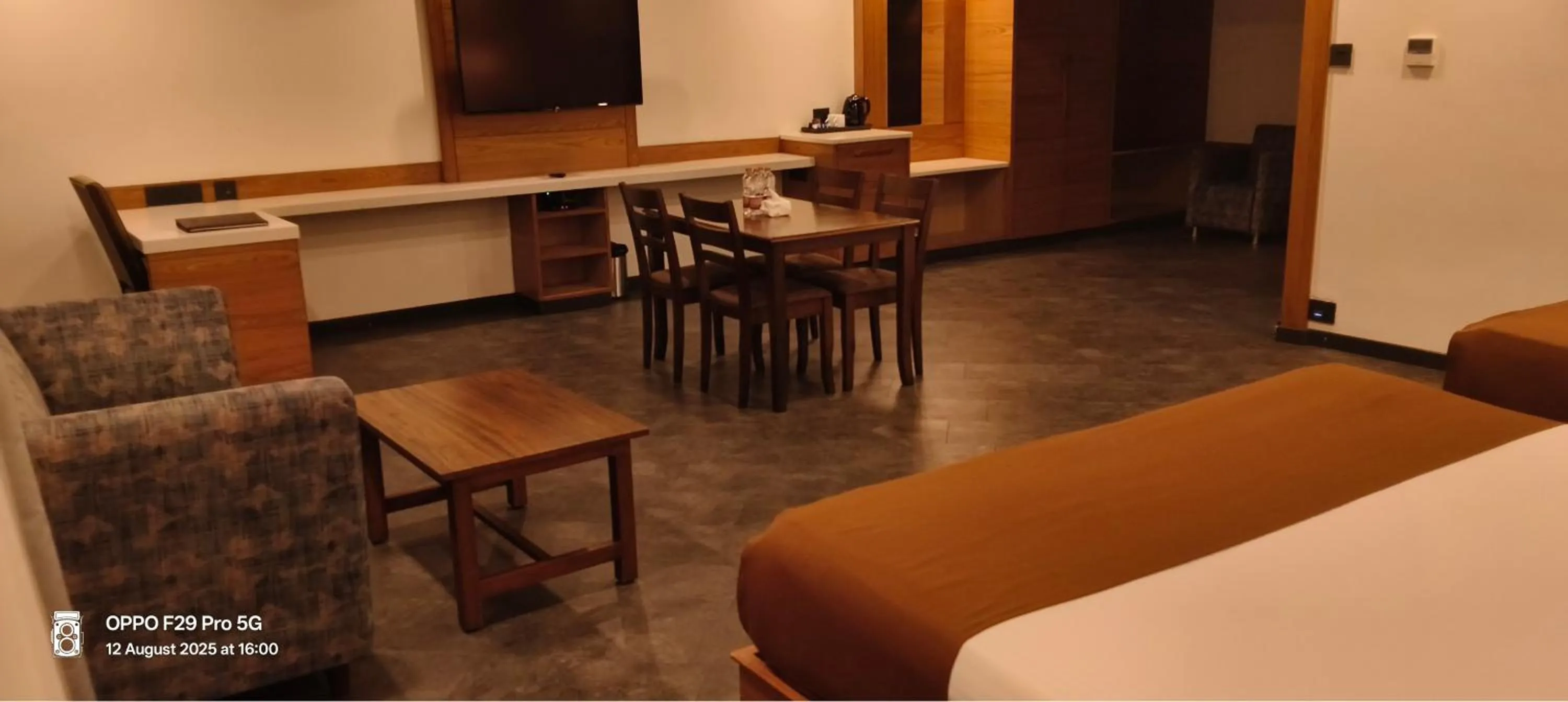 Photo of the whole room in Royal Ritis Hubballi
