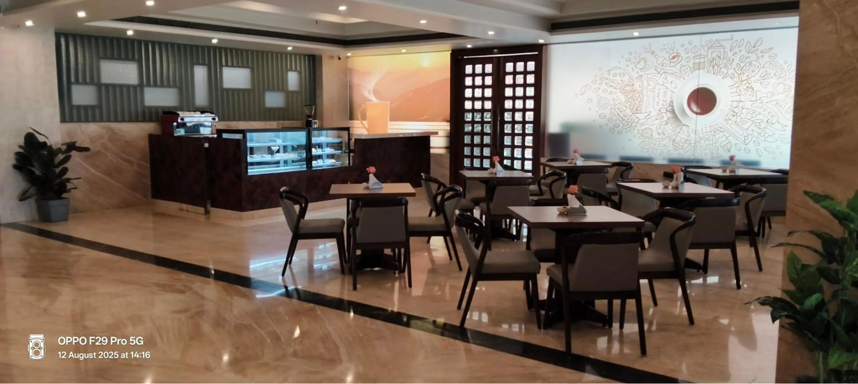 Restaurant/places to eat in Royal Ritis Hubballi