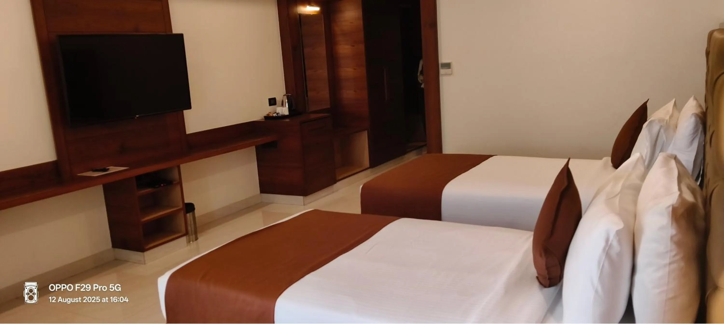 TV and multimedia, Bed in Royal Ritis Hubballi