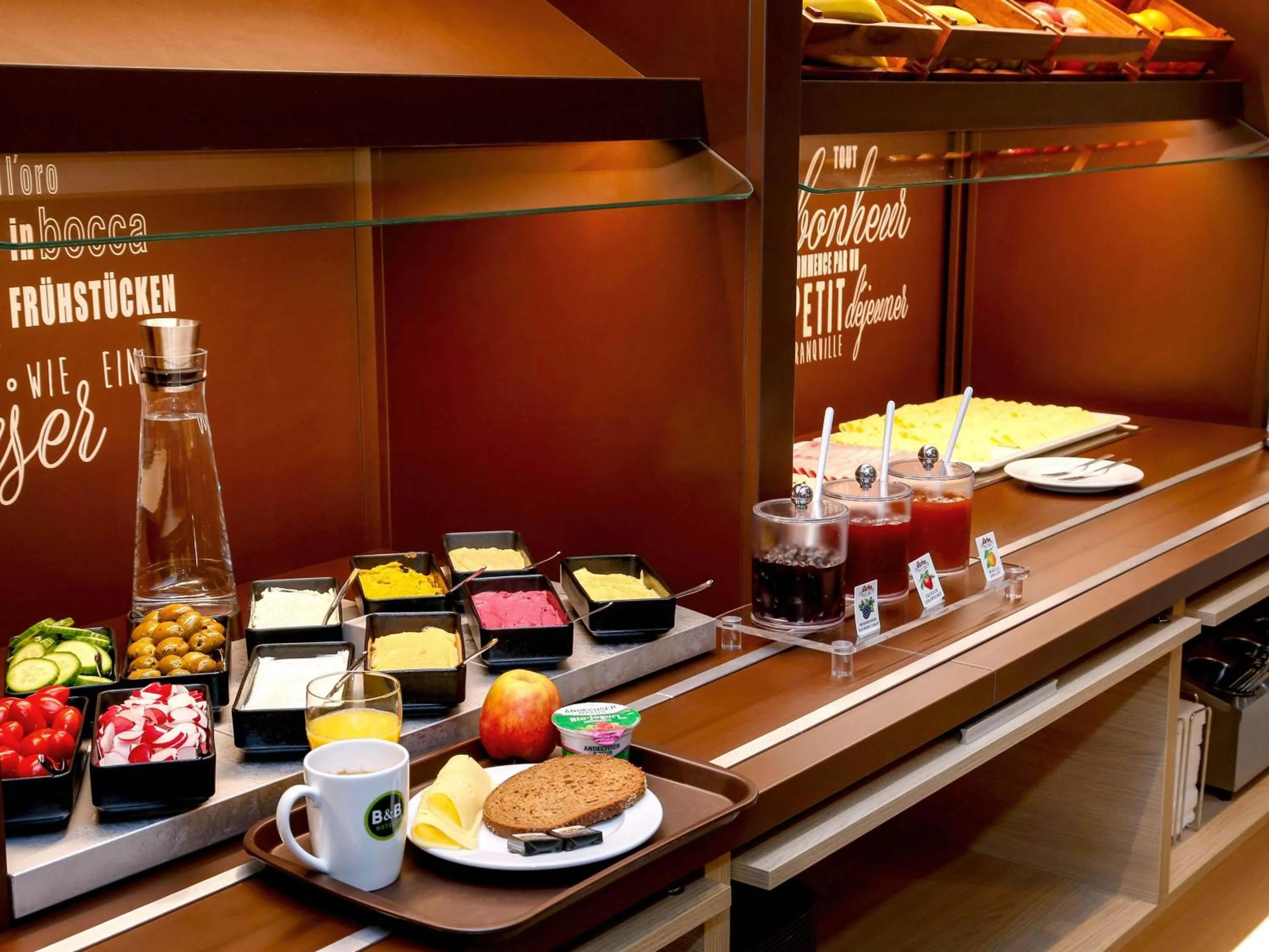Restaurant/places to eat in B&B HOTEL Klagenfurt-City
