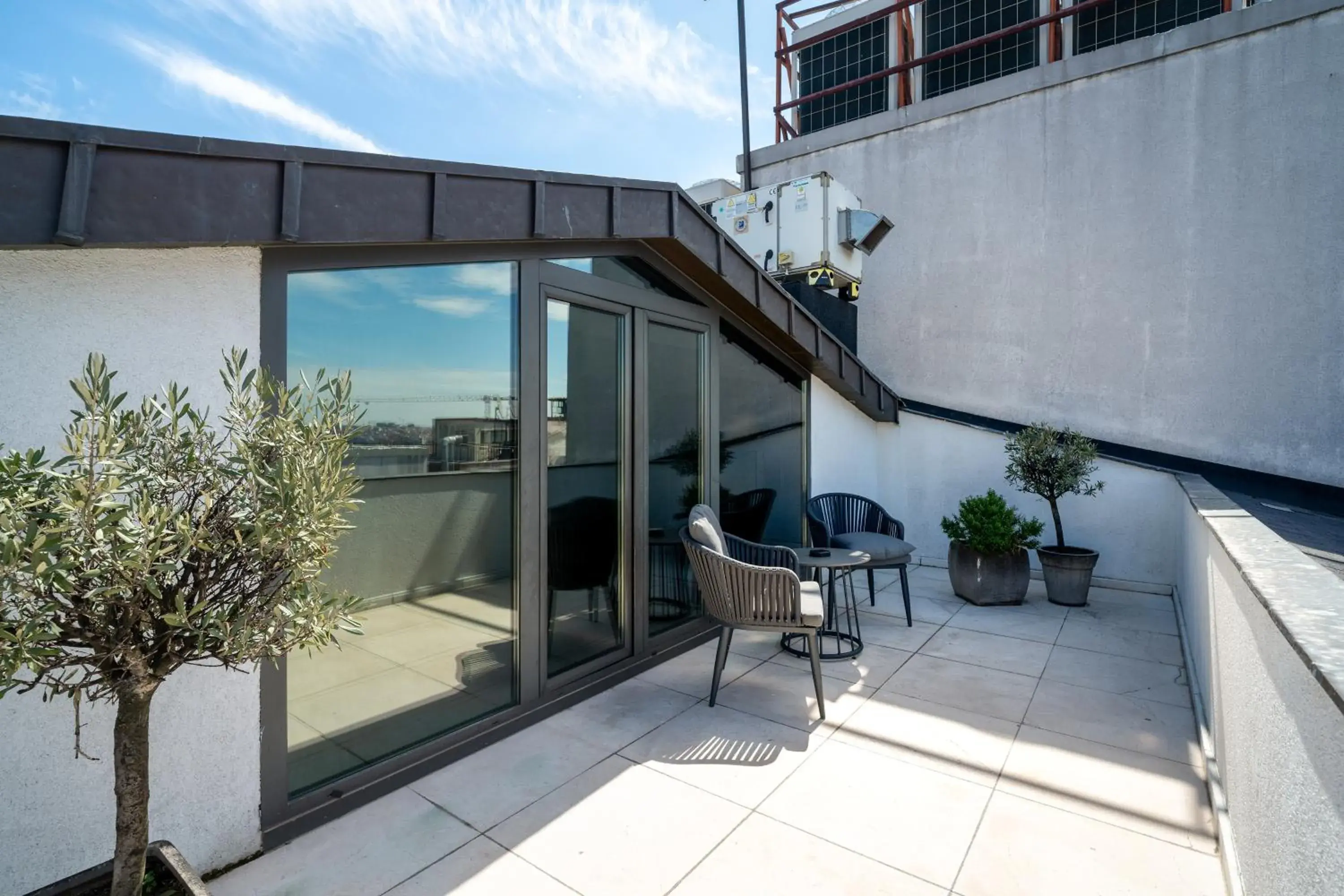 Property building in Sentire Hotels & Residences Taksim Property building in Sentire Hotels & Residences Taksim