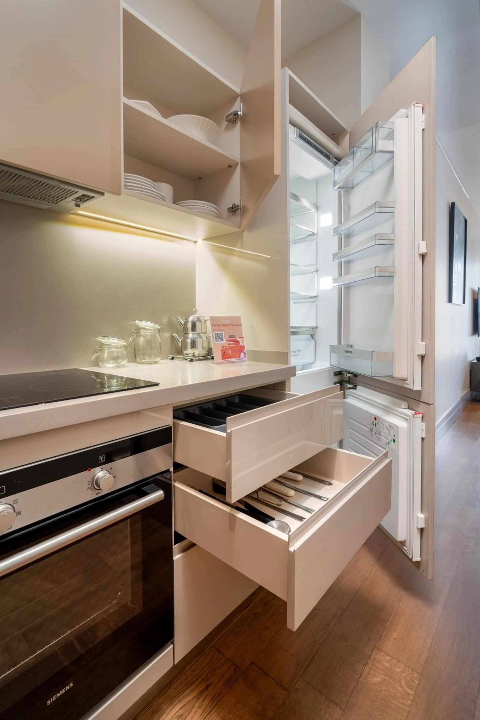 Kitchen or kitchenette in Sentire Hotels & Residences Taksim