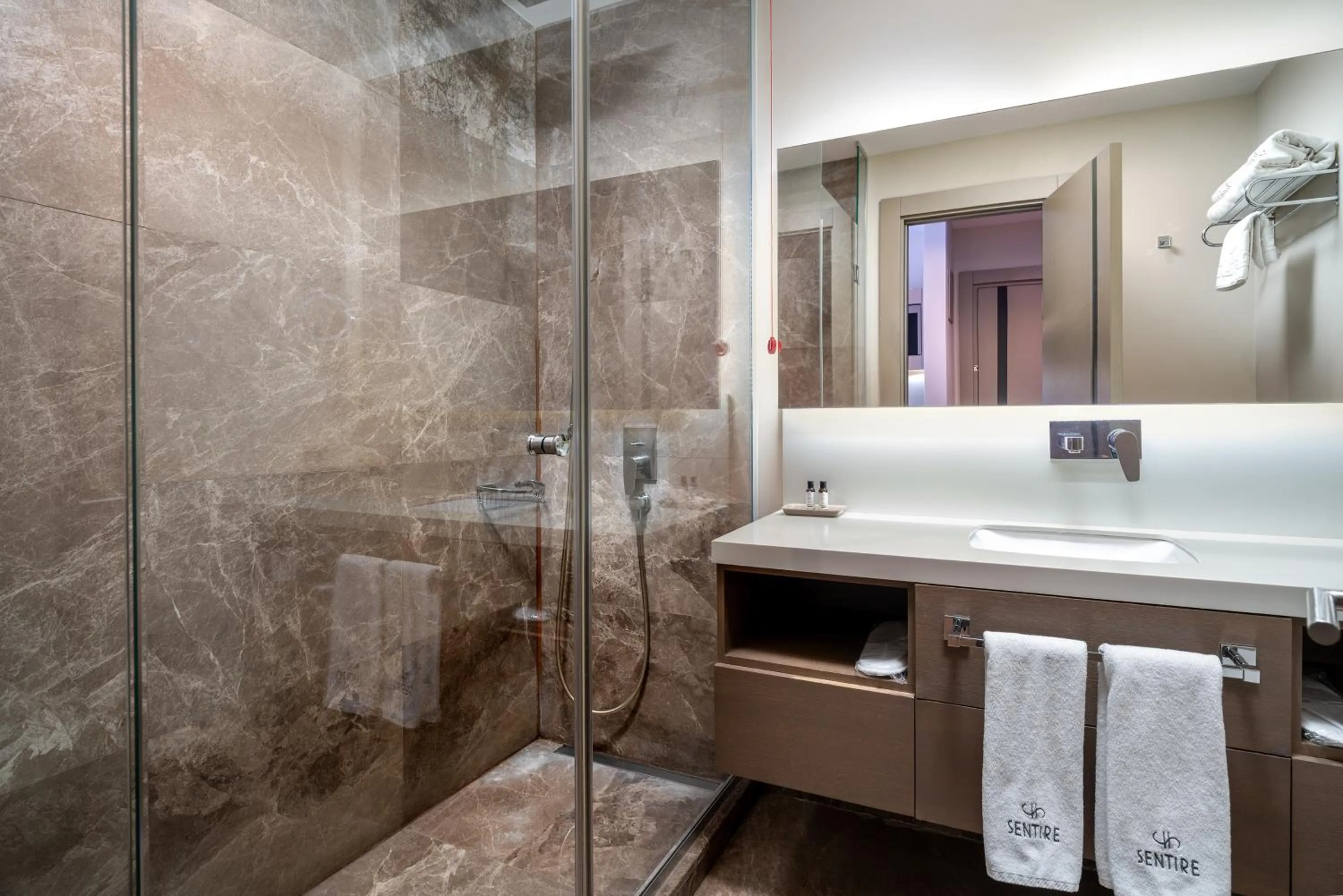 Shower in Sentire Hotels & Residences Taksim