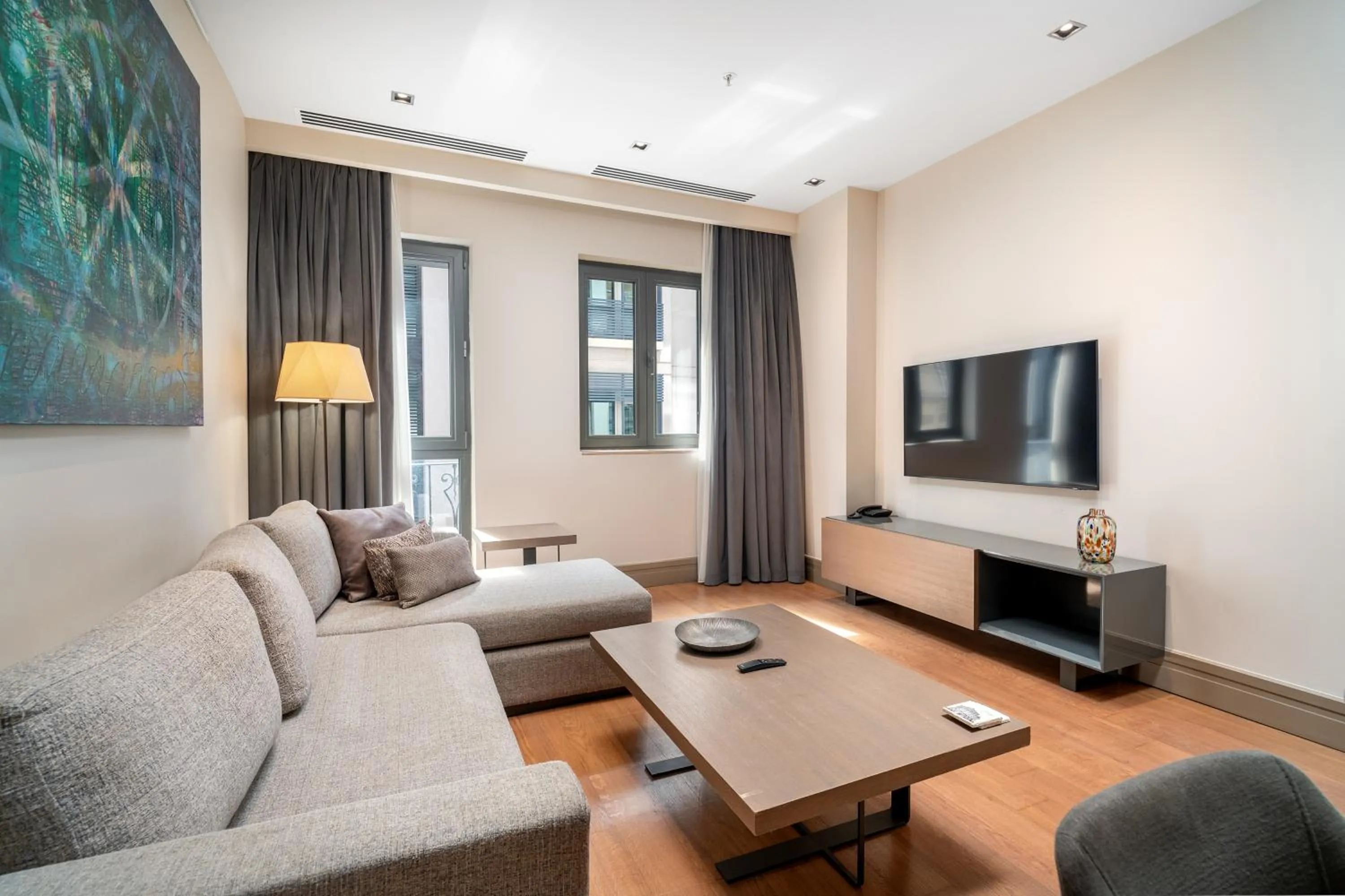 TV and multimedia in Sentire Hotels & Residences Taksim