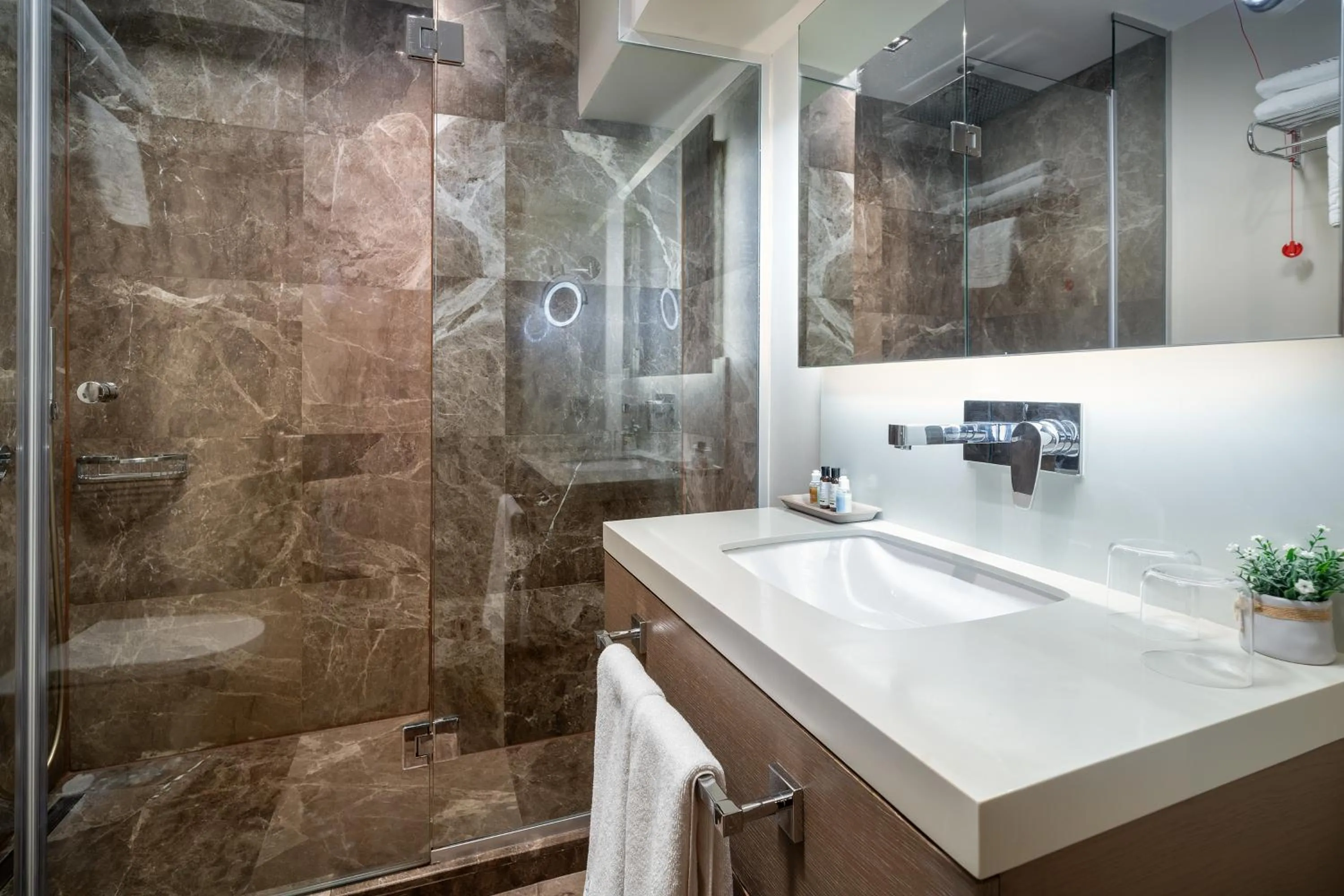 Shower in Sentire Hotels & Residences Taksim