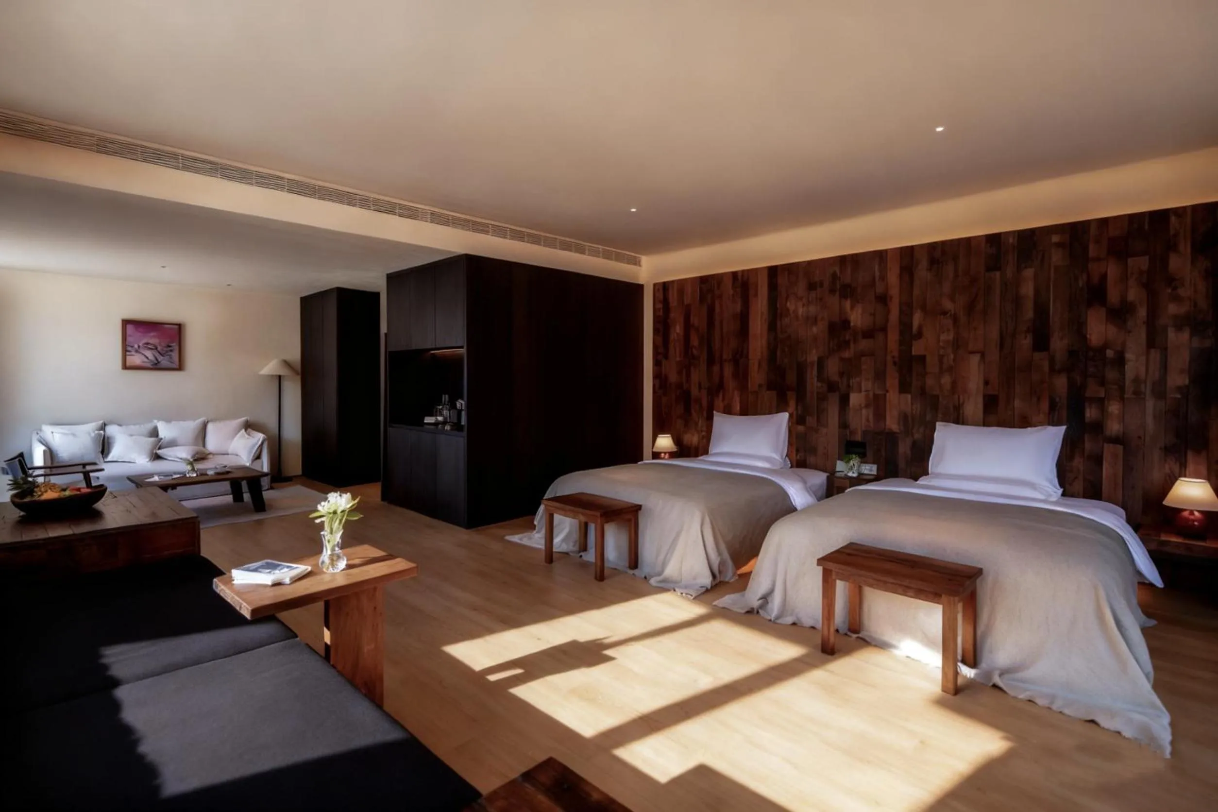 Mucheng Xichi Snow Mountain Art Resort Hotel (Baisha Ancient Town Branch)