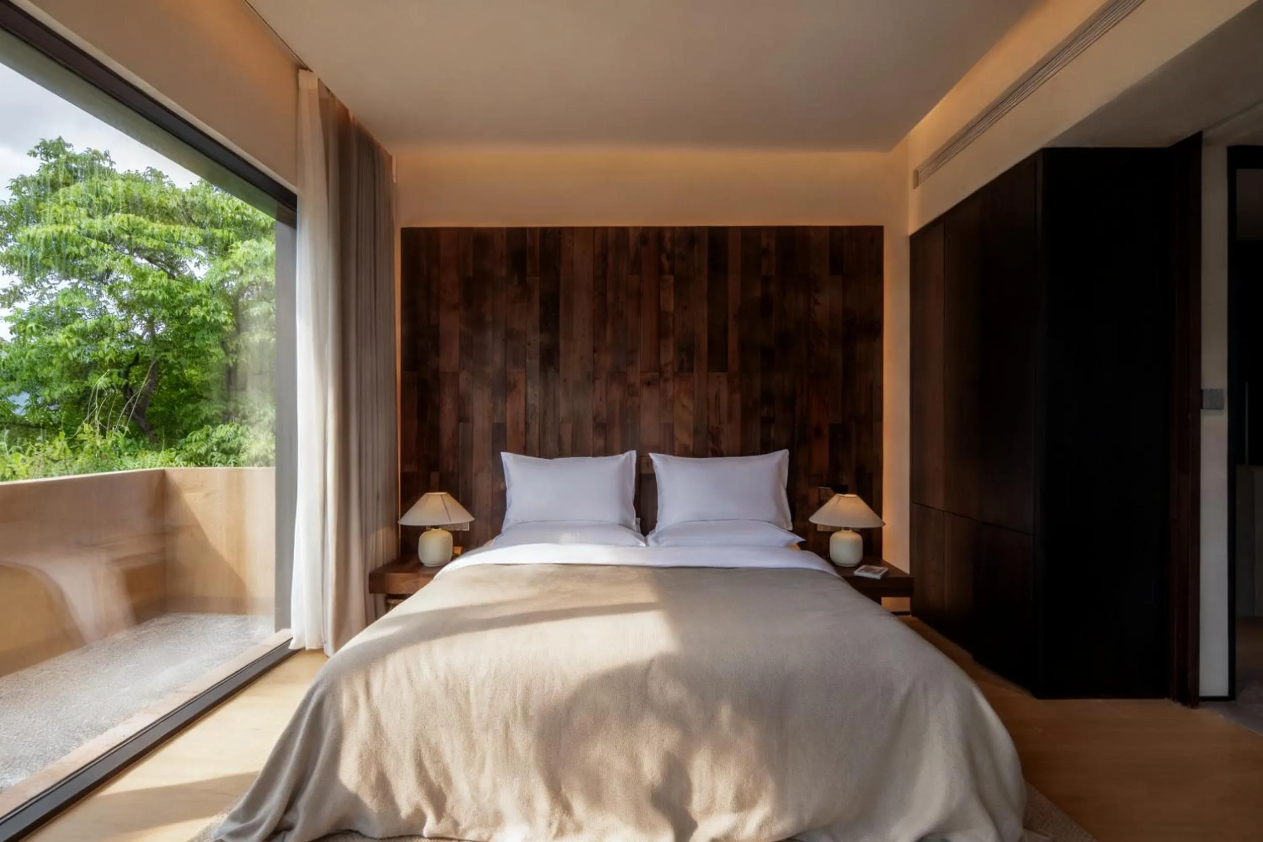Mucheng Xichi Snow Mountain Art Resort Hotel (Baisha Ancient Town Branch)