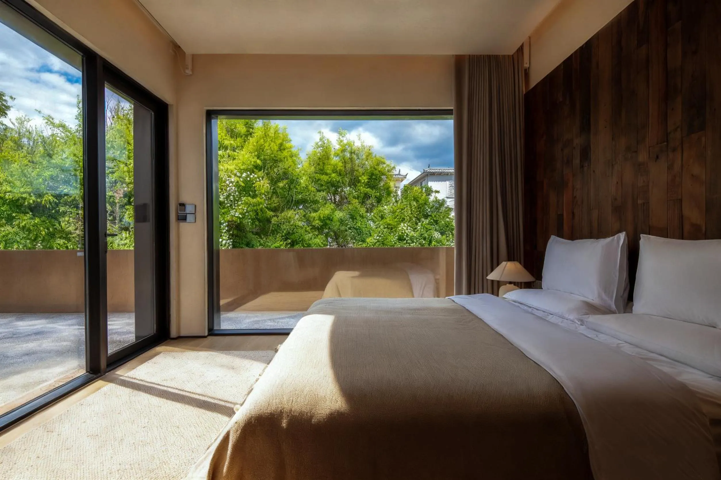 Mucheng Xichi Snow Mountain Art Resort Hotel (Baisha Ancient Town Branch)