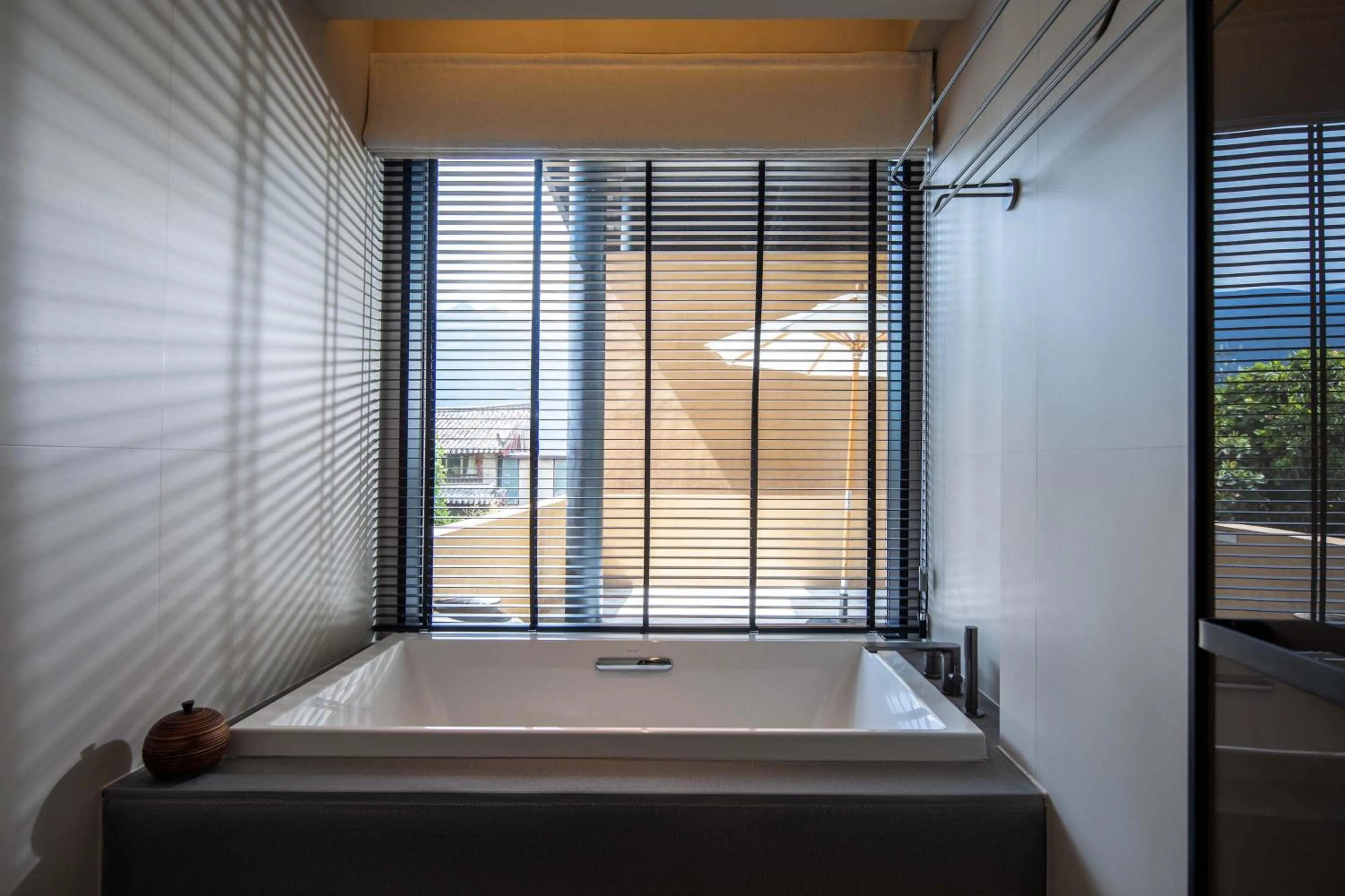 Bathroom in Mucheng Xichi Snow Mountain Art Resort Hotel (Baisha Ancient Town Branch)
