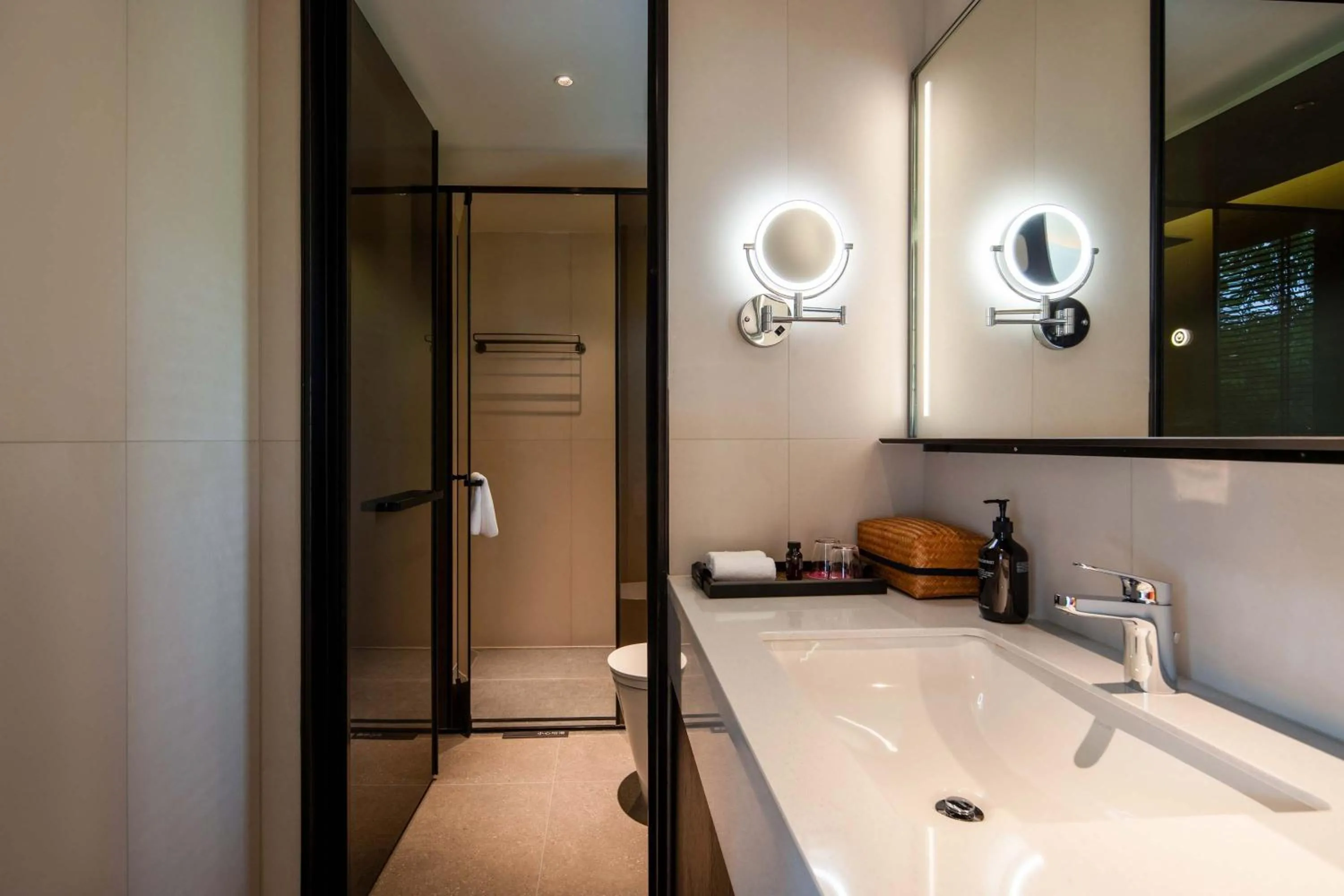 Bathroom in Mucheng Xichi Snow Mountain Art Resort Hotel (Baisha Ancient Town Branch)