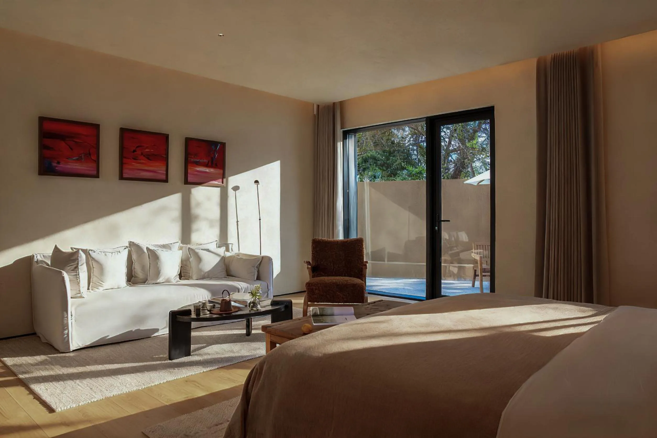 Mucheng Xichi Snow Mountain Art Resort Hotel (Baisha Ancient Town Branch)