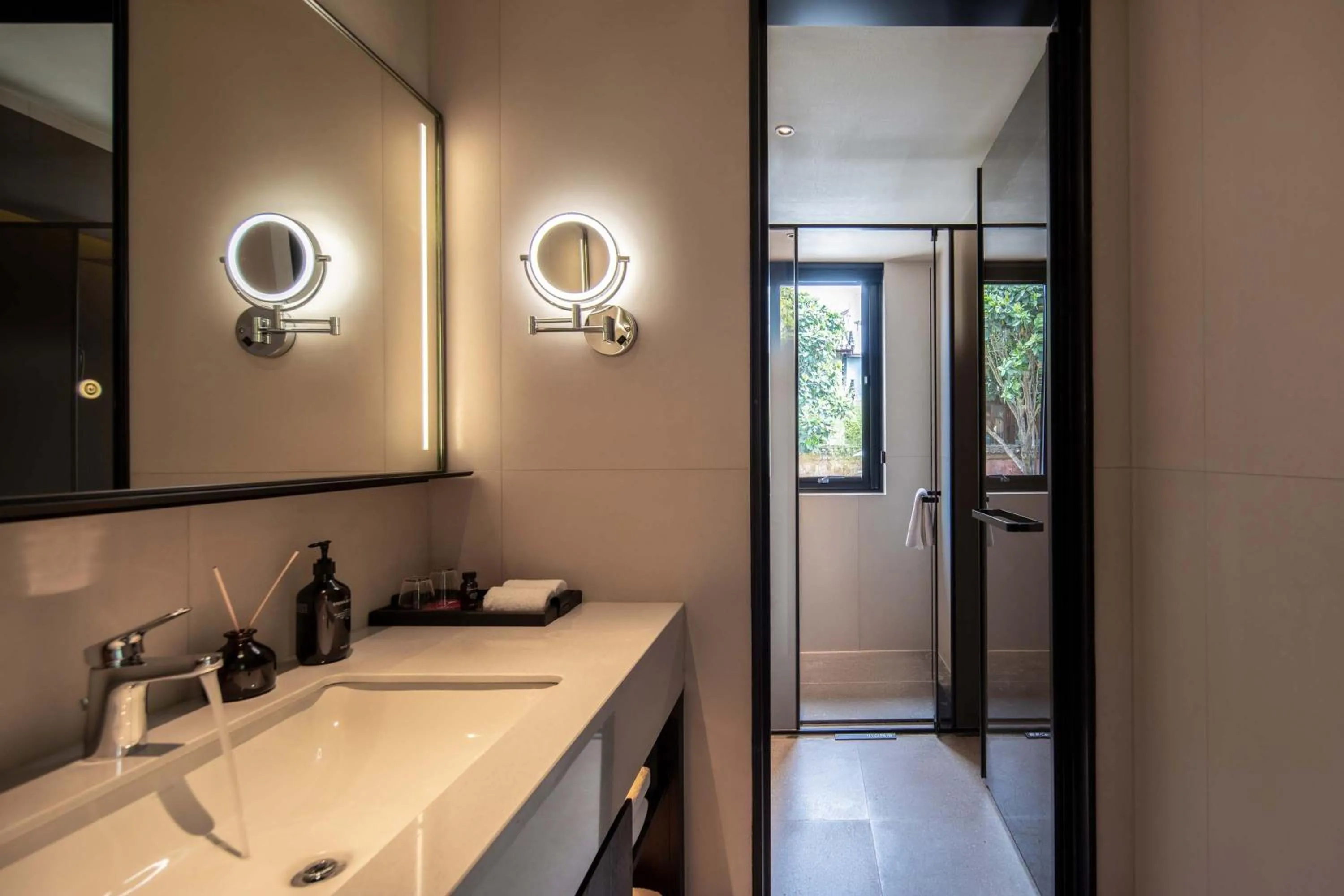 Bathroom in Mucheng Xichi Snow Mountain Art Resort Hotel (Baisha Ancient Town Branch)