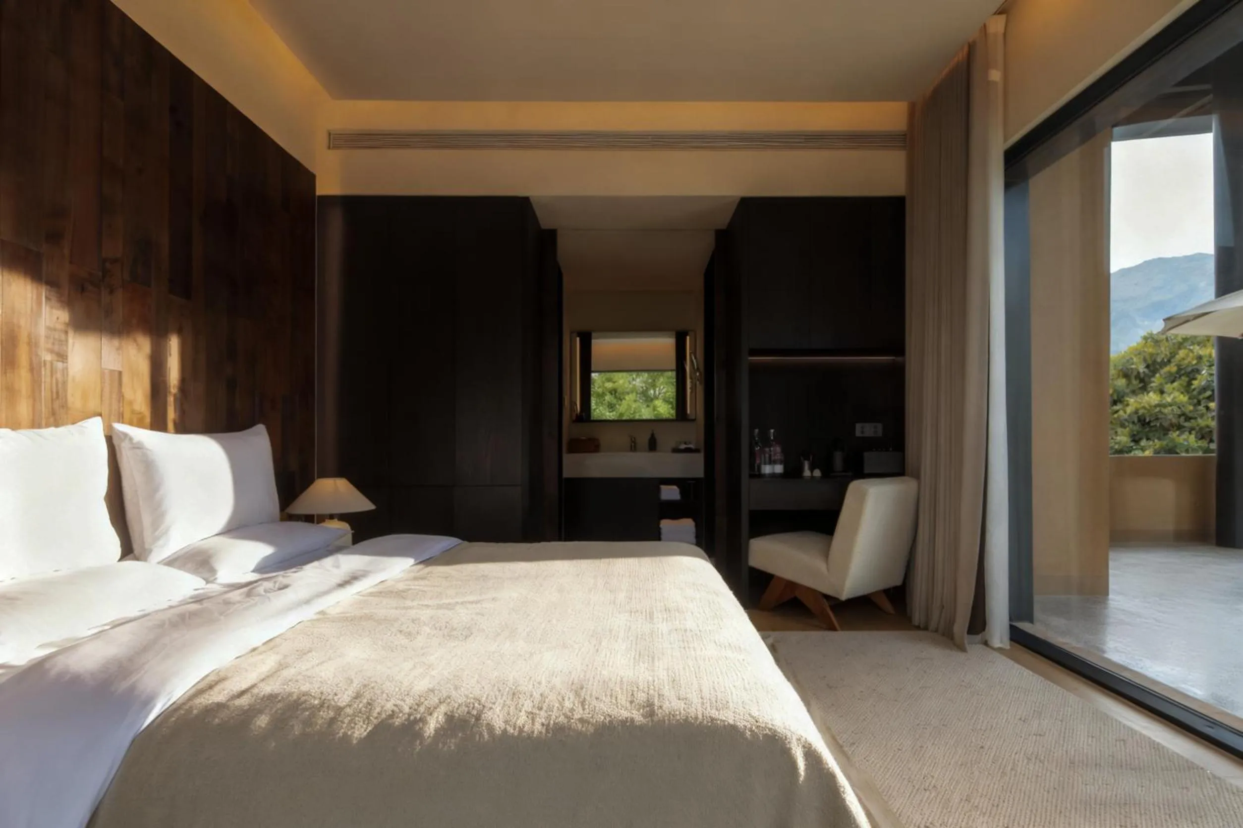 Mucheng Xichi Snow Mountain Art Resort Hotel (Baisha Ancient Town Branch)