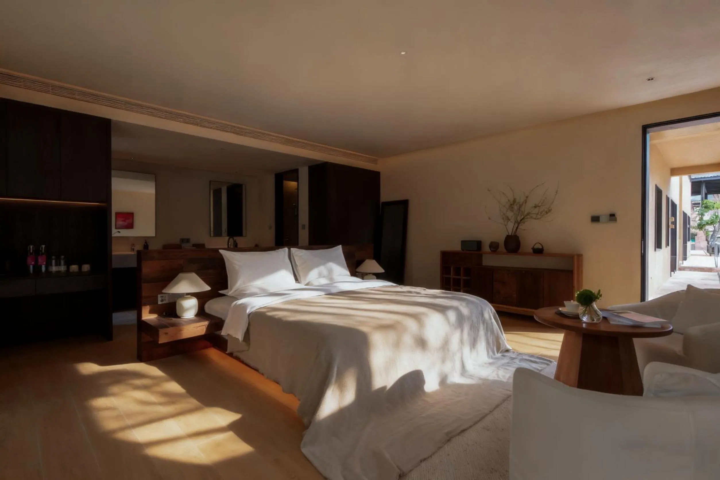 Mucheng Xichi Snow Mountain Art Resort Hotel (Baisha Ancient Town Branch)