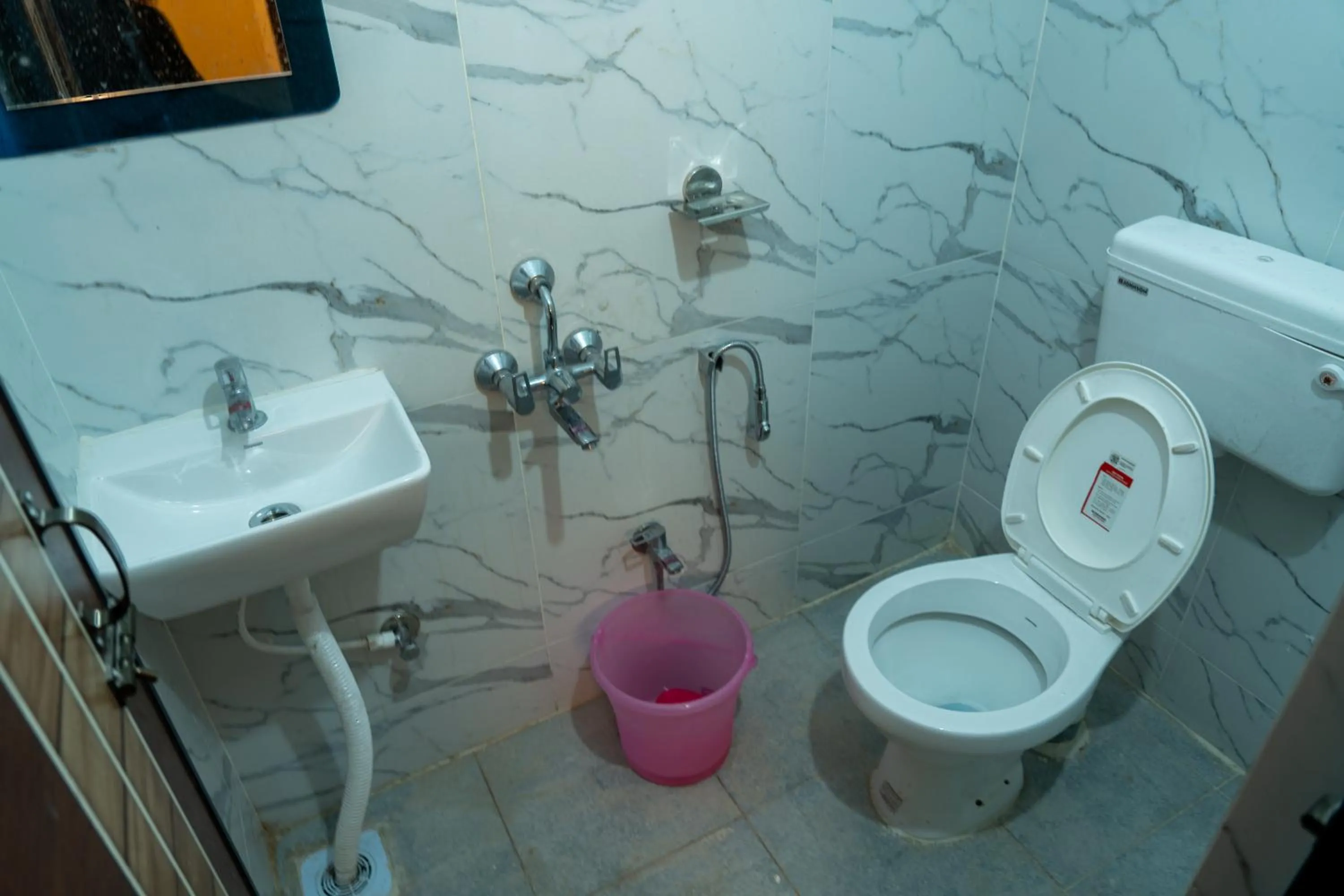 Economy Double Room - single occupancy in Nivas Stays