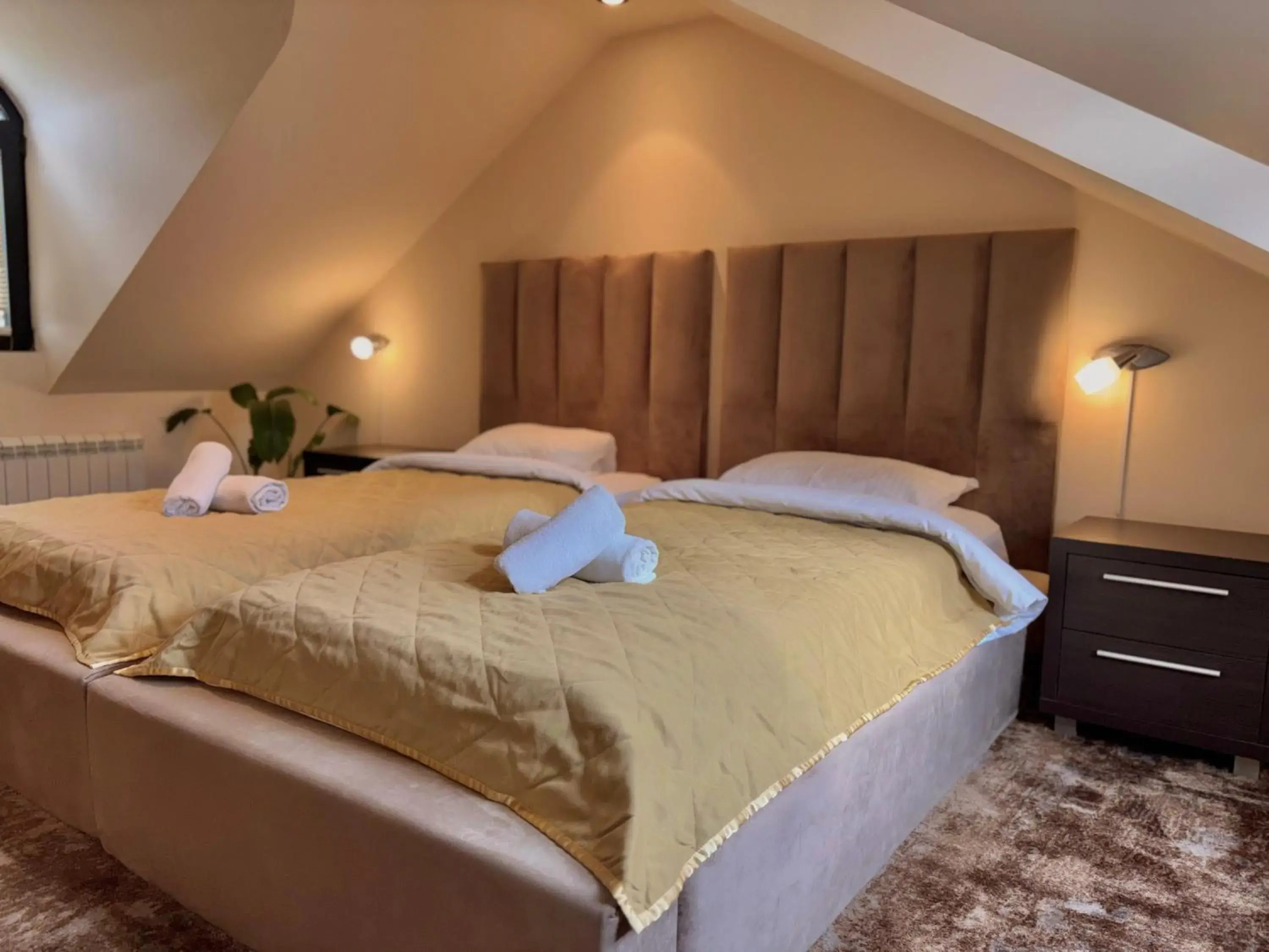 Quadruple Room with Garden View in Guest House Panorama Aqualux with Free Parking Quadruple Room with Garden View in Guest House Panorama Aqualux with Free Parking