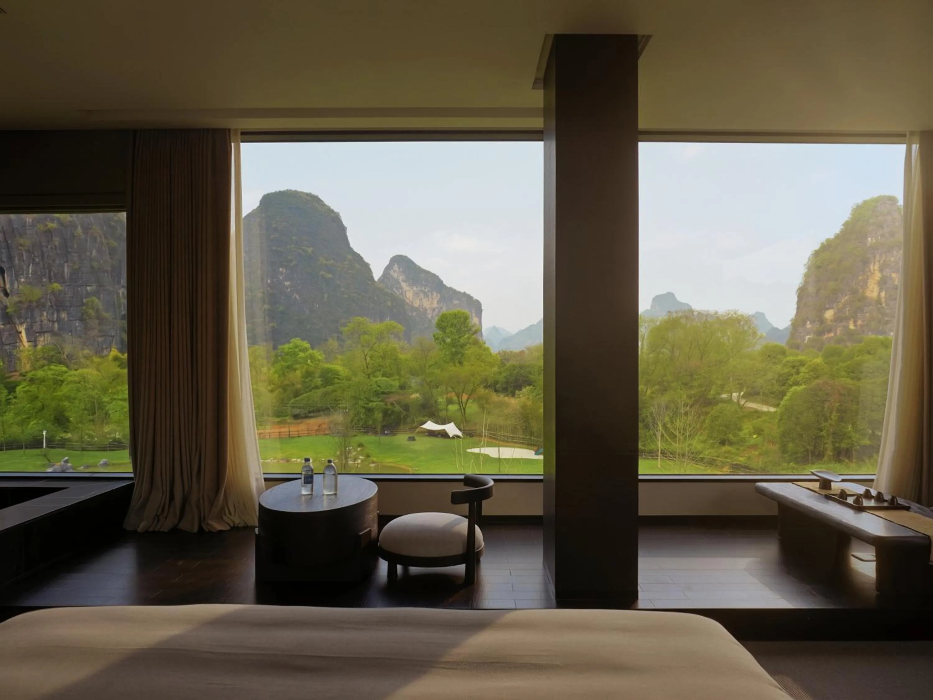 Bed in YINGMAN HOTEL