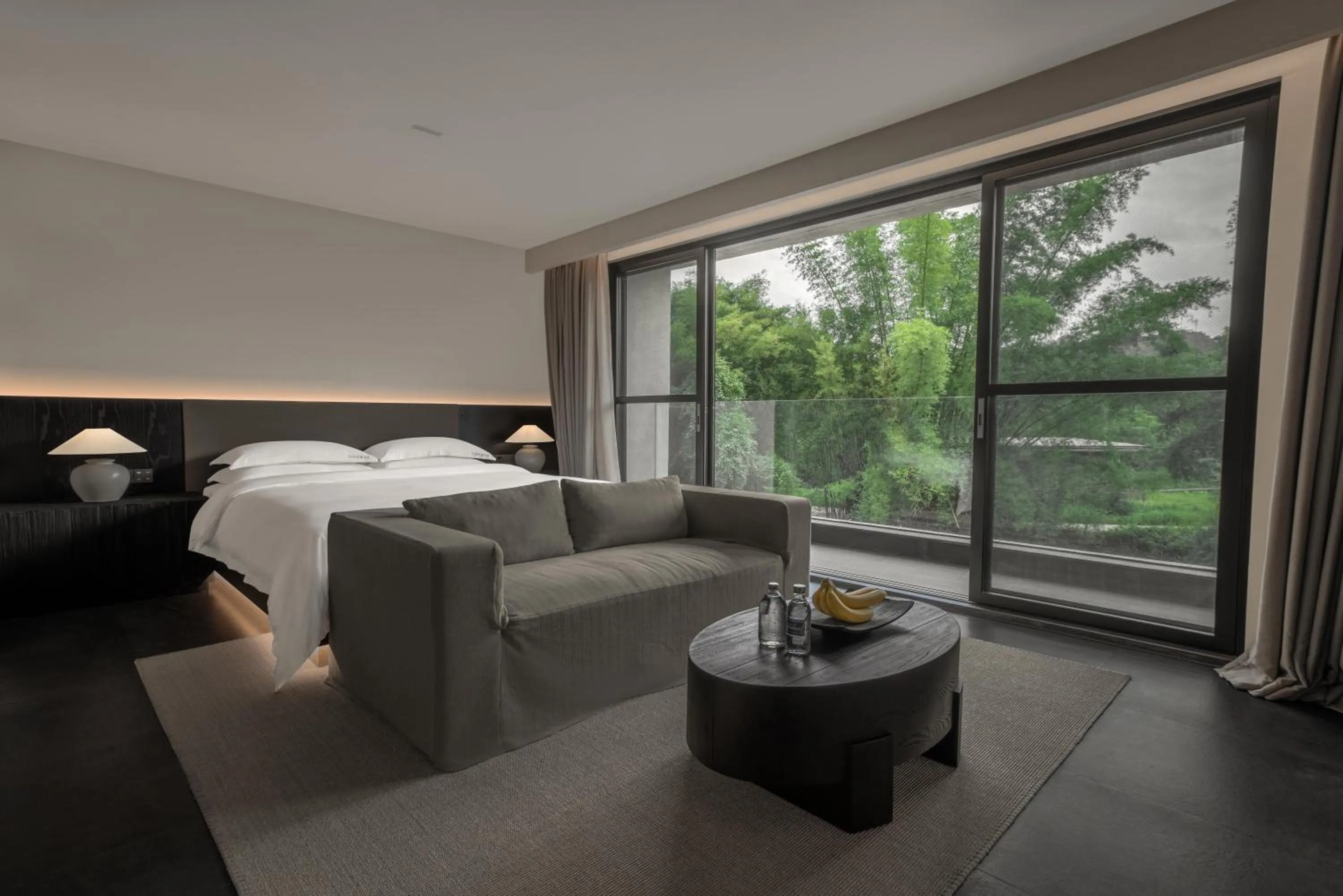 Bed in YINGMAN HOTEL