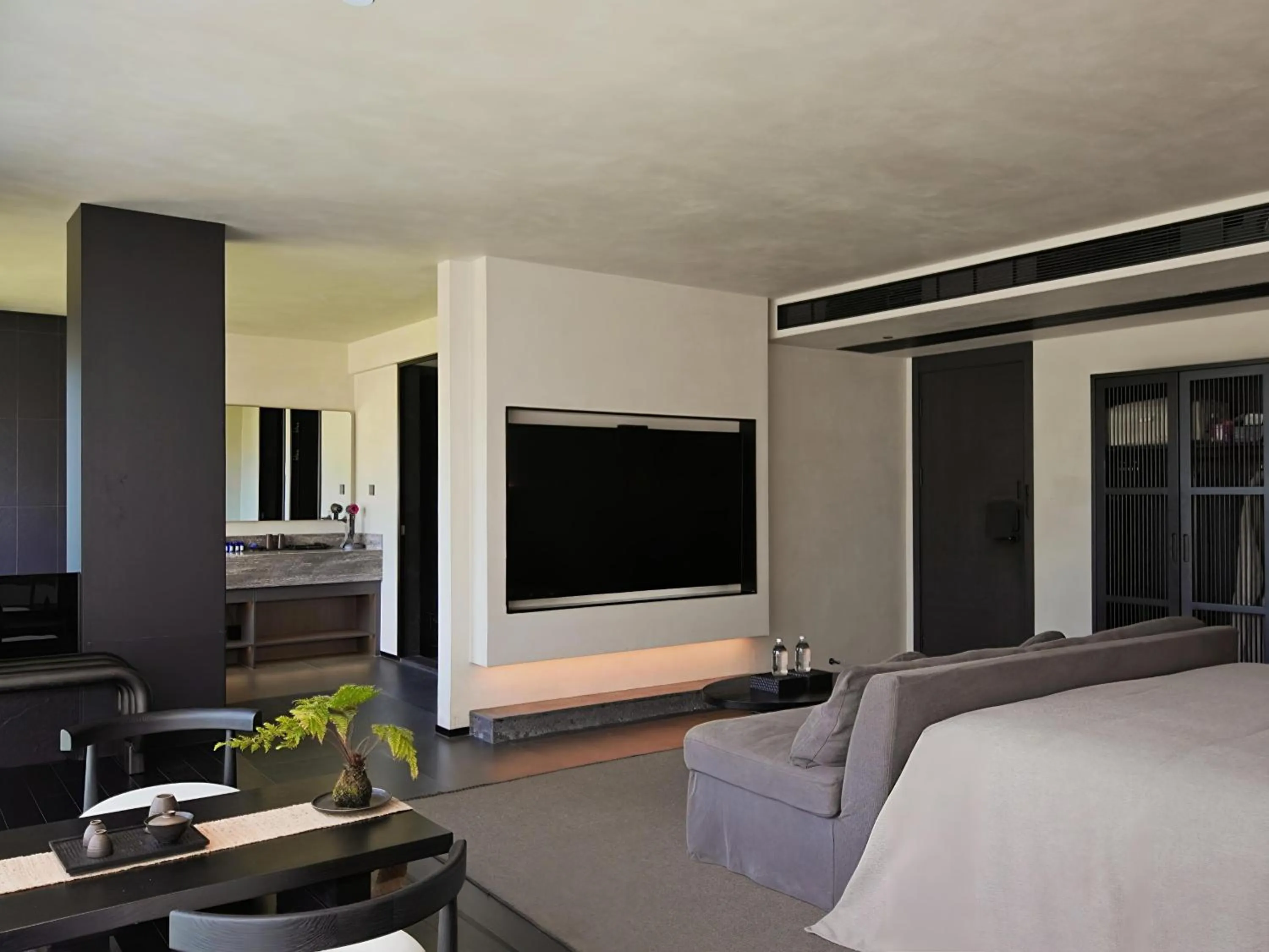 Bed in YINGMAN HOTEL