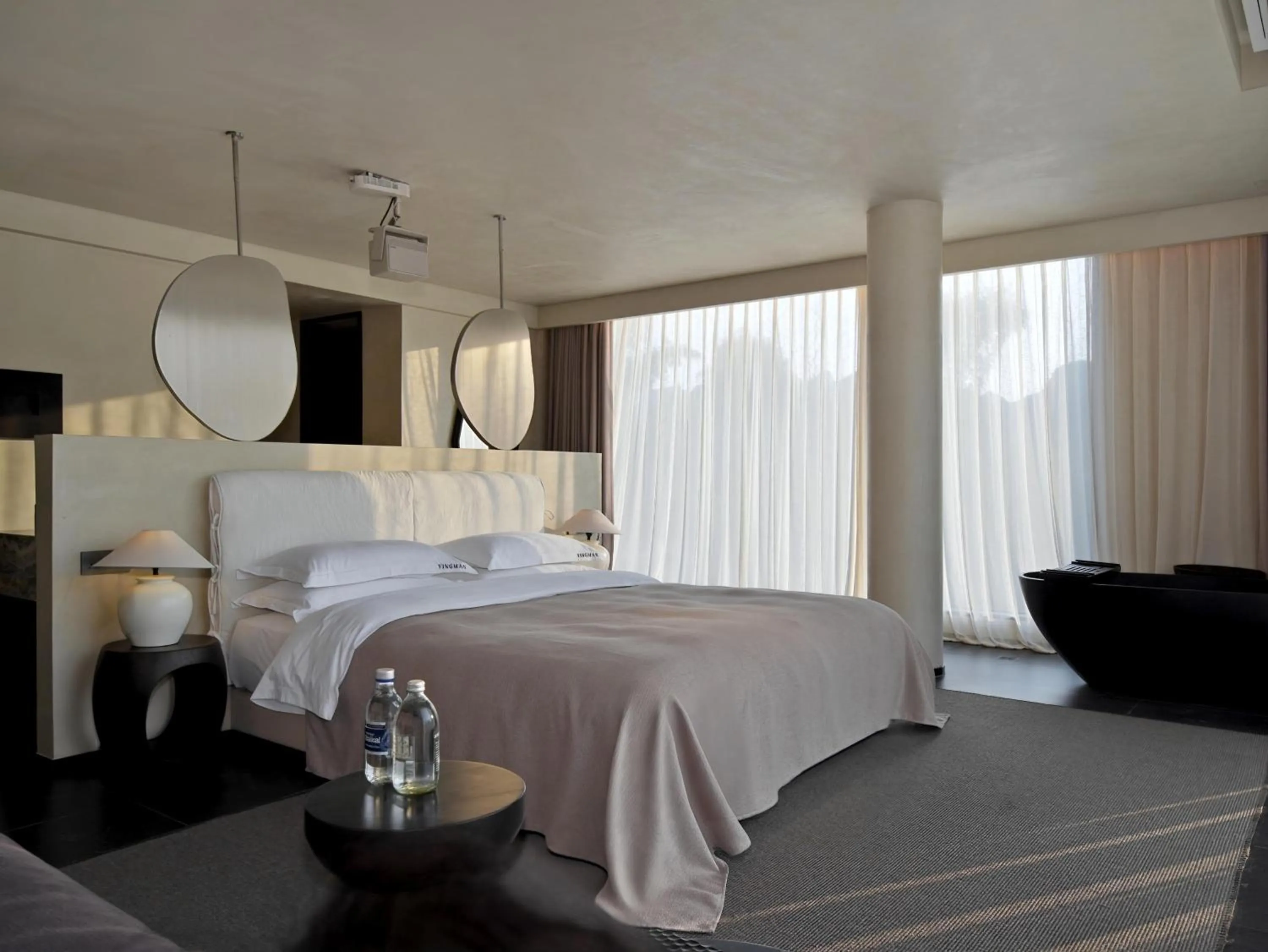 Bed in YINGMAN HOTEL