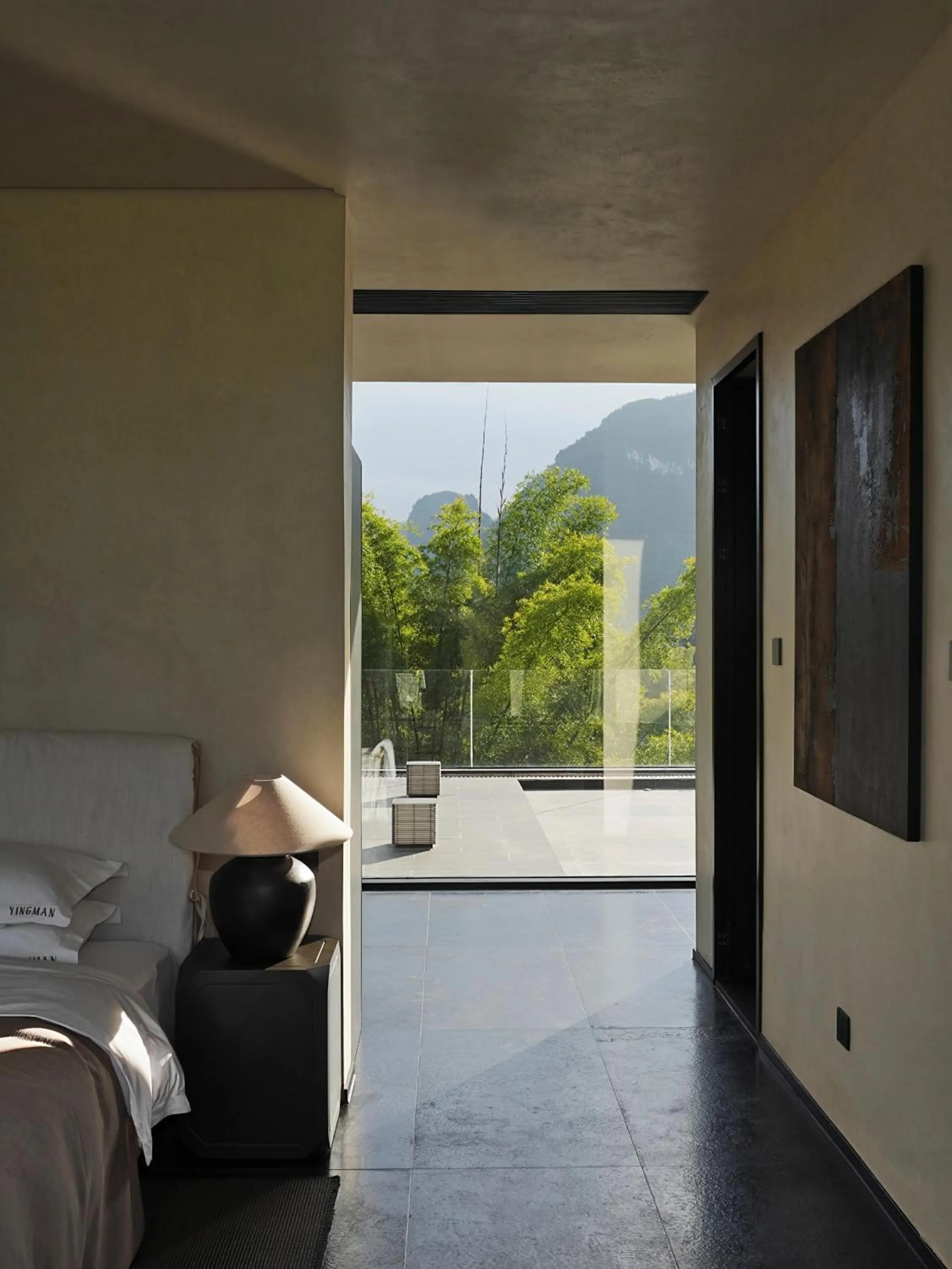 Bed in YINGMAN HOTEL