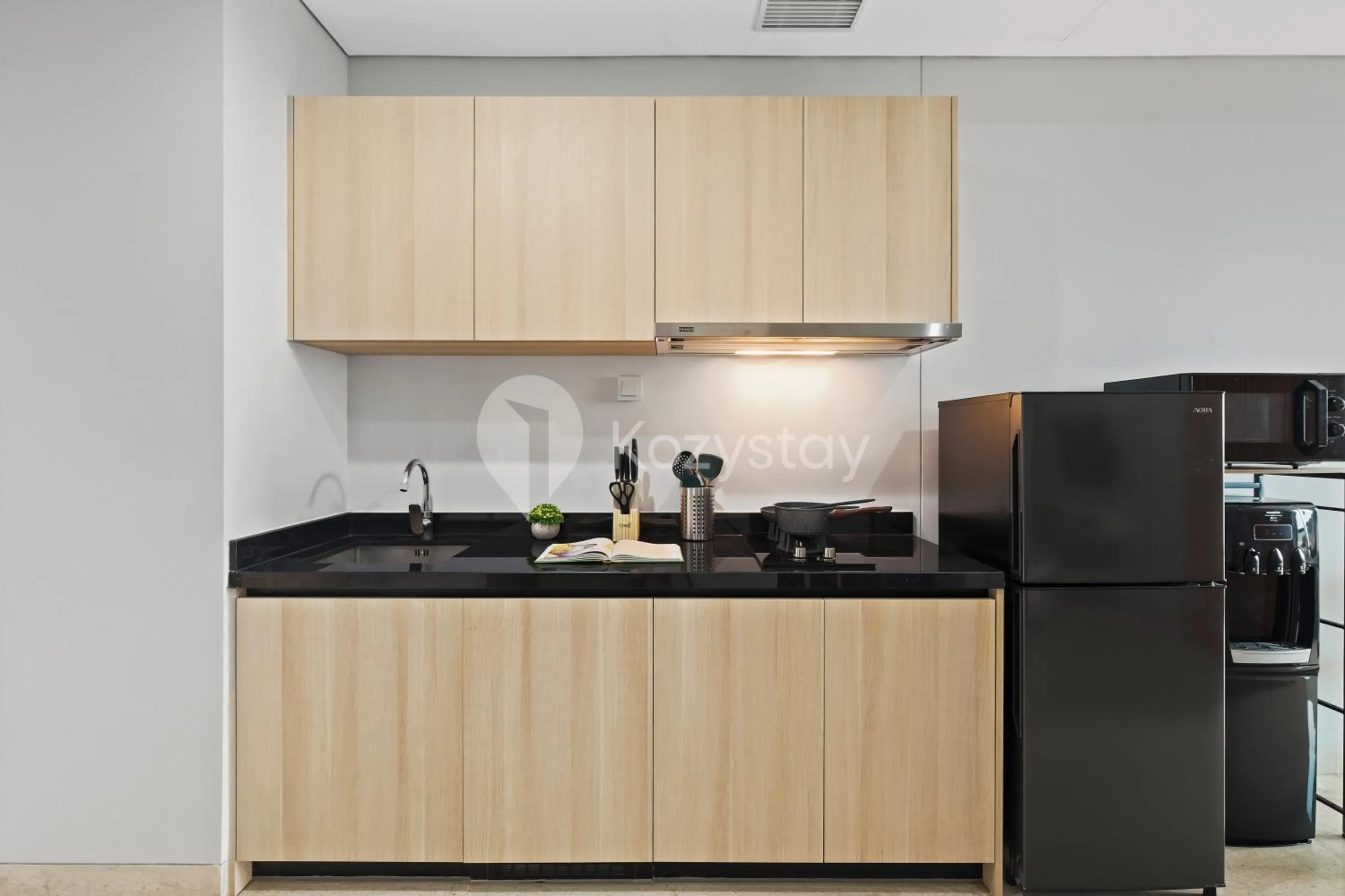 Kitchen or kitchenette in Elova by Kozystay - Tanjung Barat