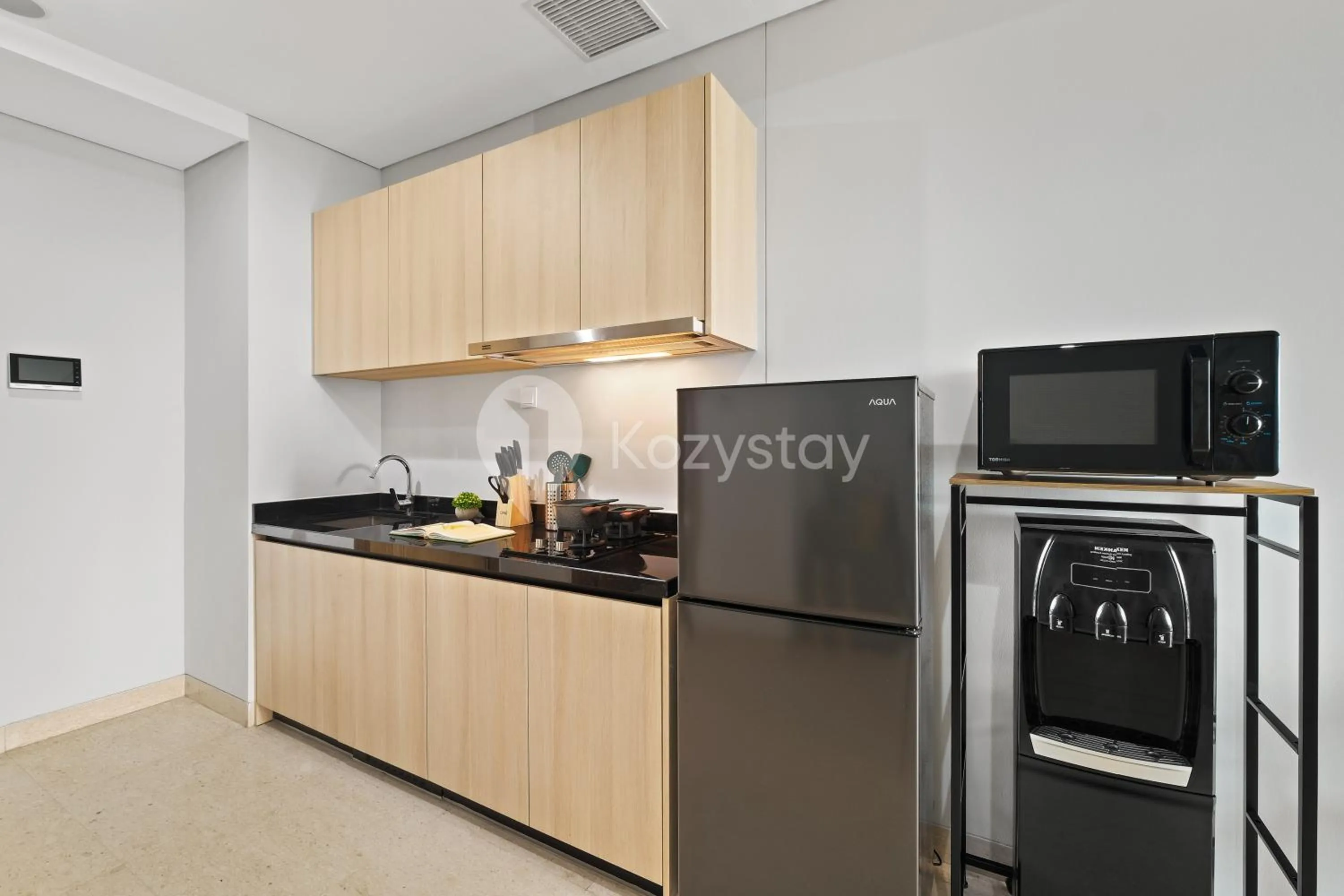 Kitchen or kitchenette in Elova by Kozystay - Tanjung Barat