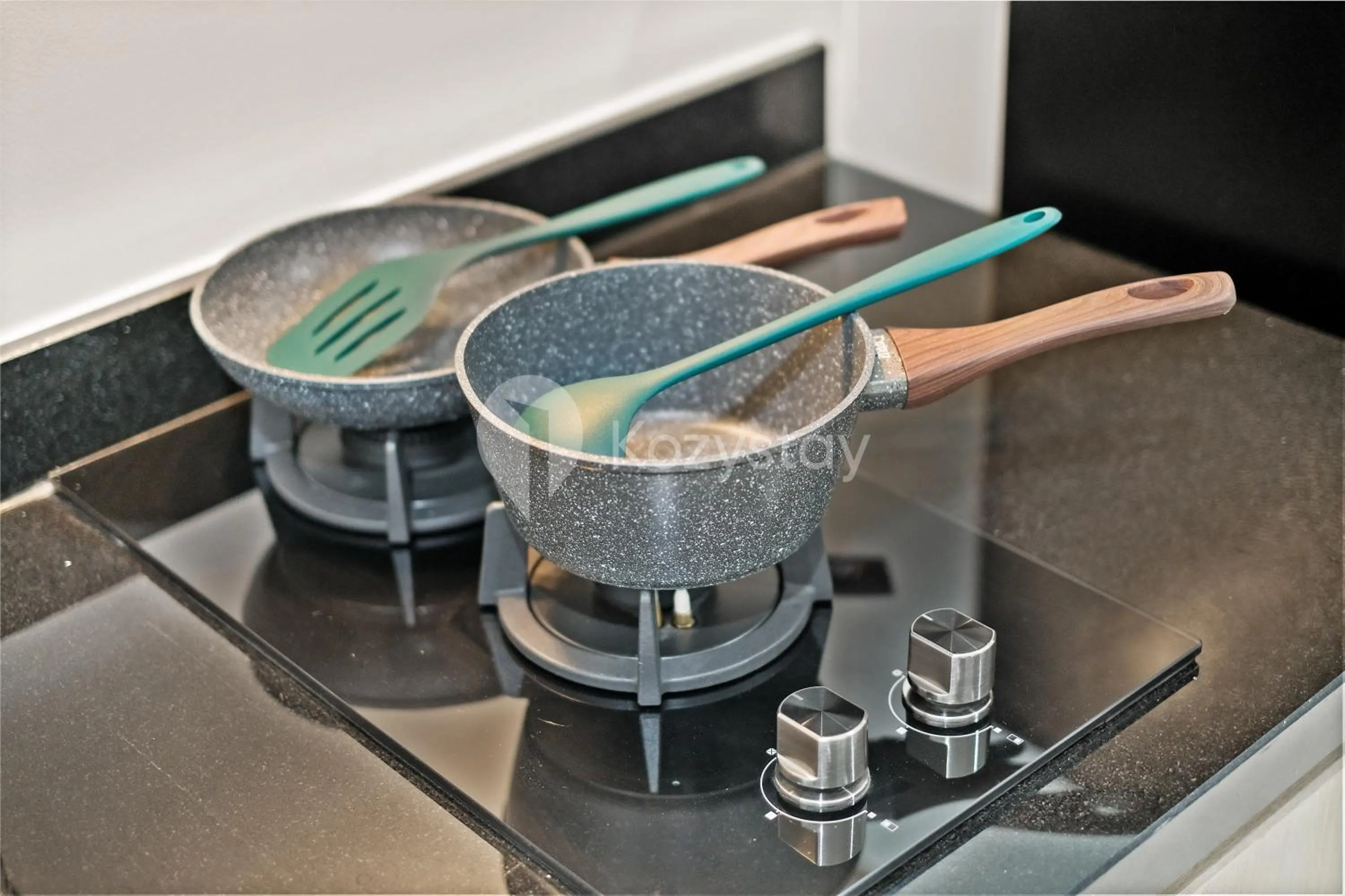 Kitchen or kitchenette in Elova by Kozystay - Tanjung Barat