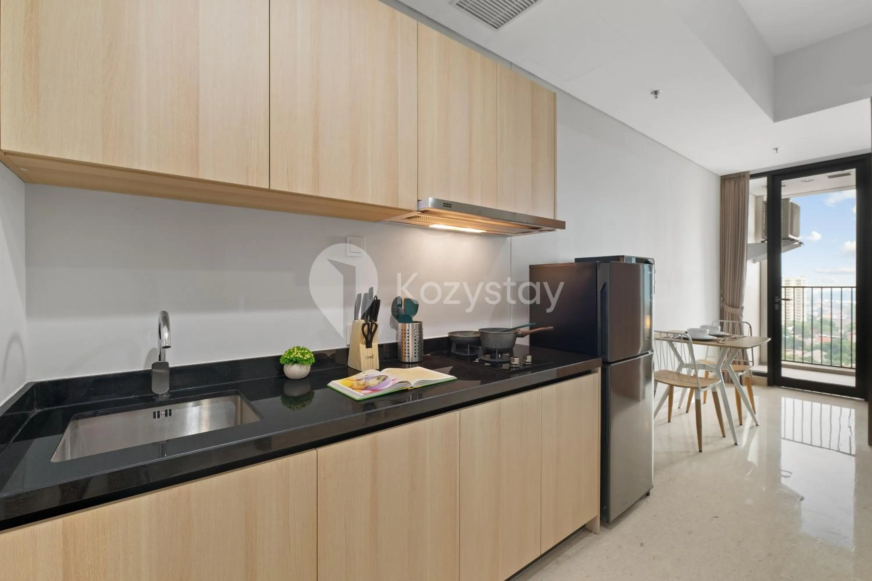 Kitchen or kitchenette in Elova by Kozystay - Tanjung Barat
