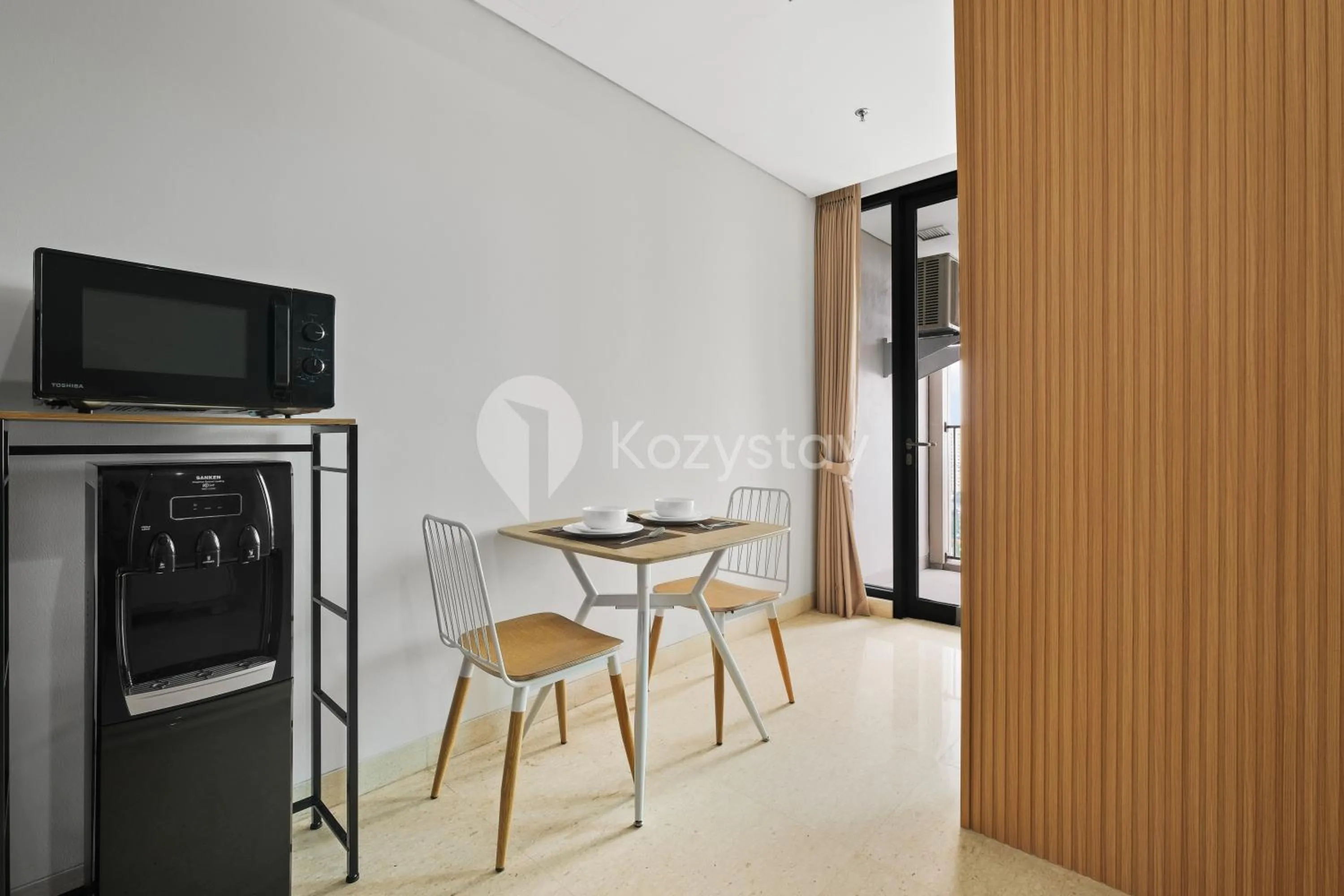 Dining area in Elova by Kozystay - Tanjung Barat