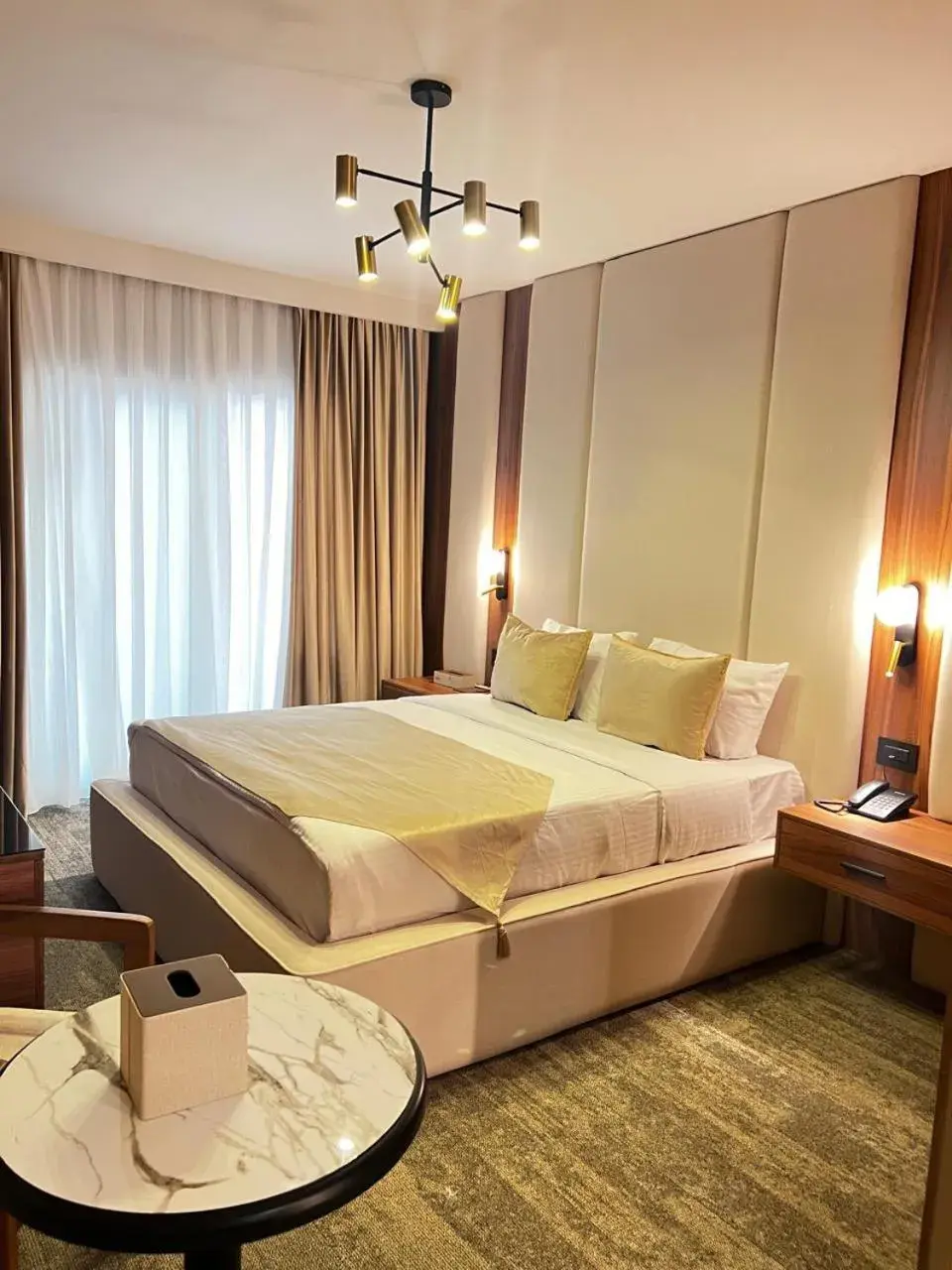 Standard King Room in White Breeze Hotel Standard King Room in White Breeze Hotel