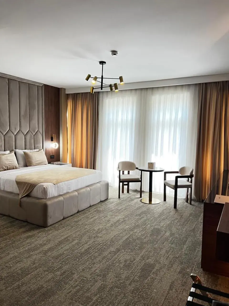 White Breeze Hotel White Breeze Hotel