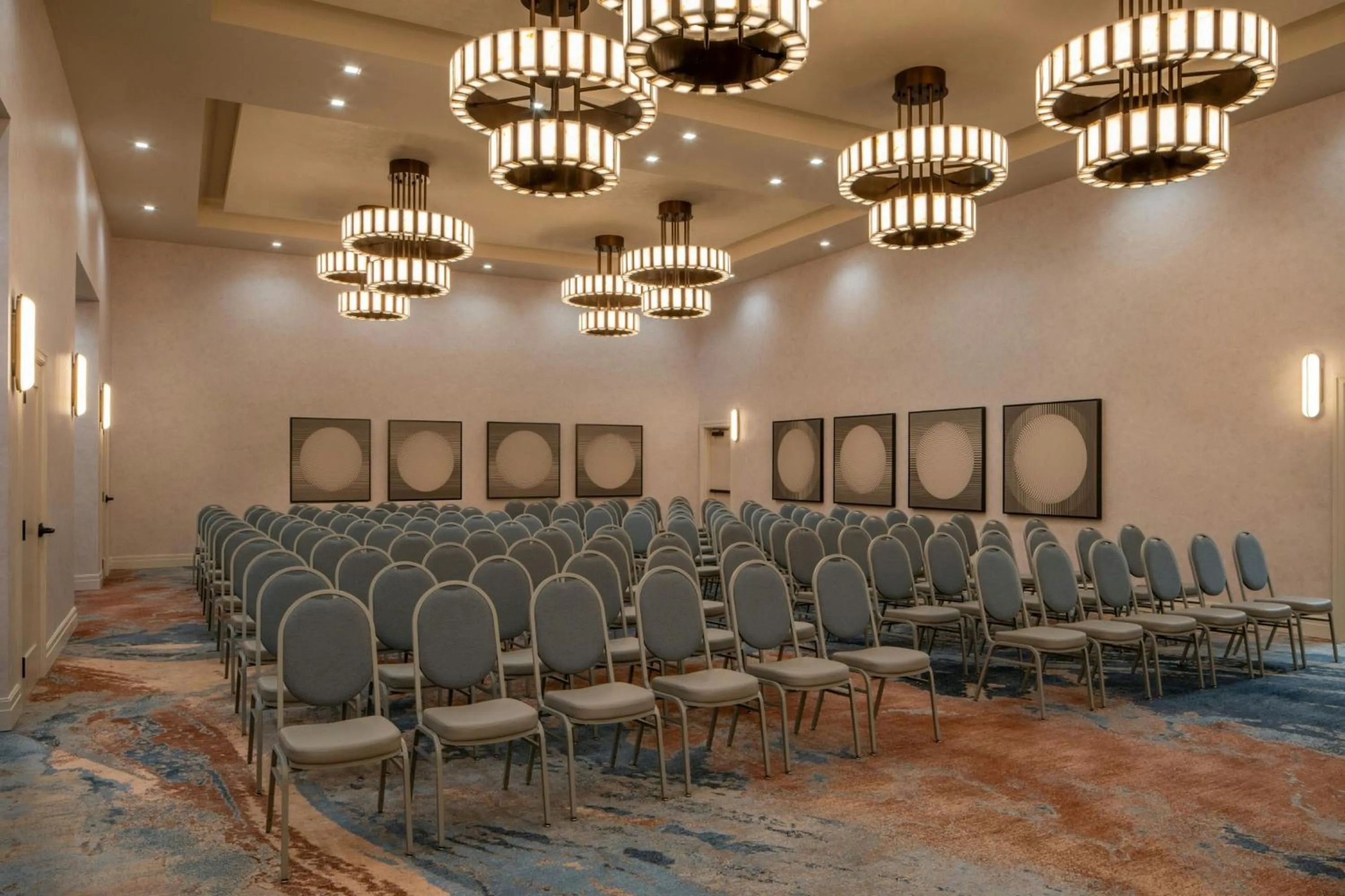 Meeting/conference room in Trilogy Hotel Huntsville, Autograph Collection