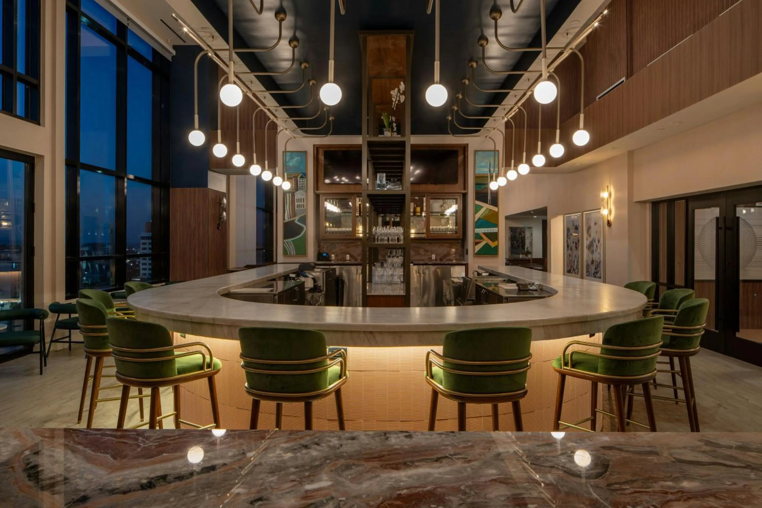 Lounge or bar in Trilogy Hotel Huntsville, Autograph Collection