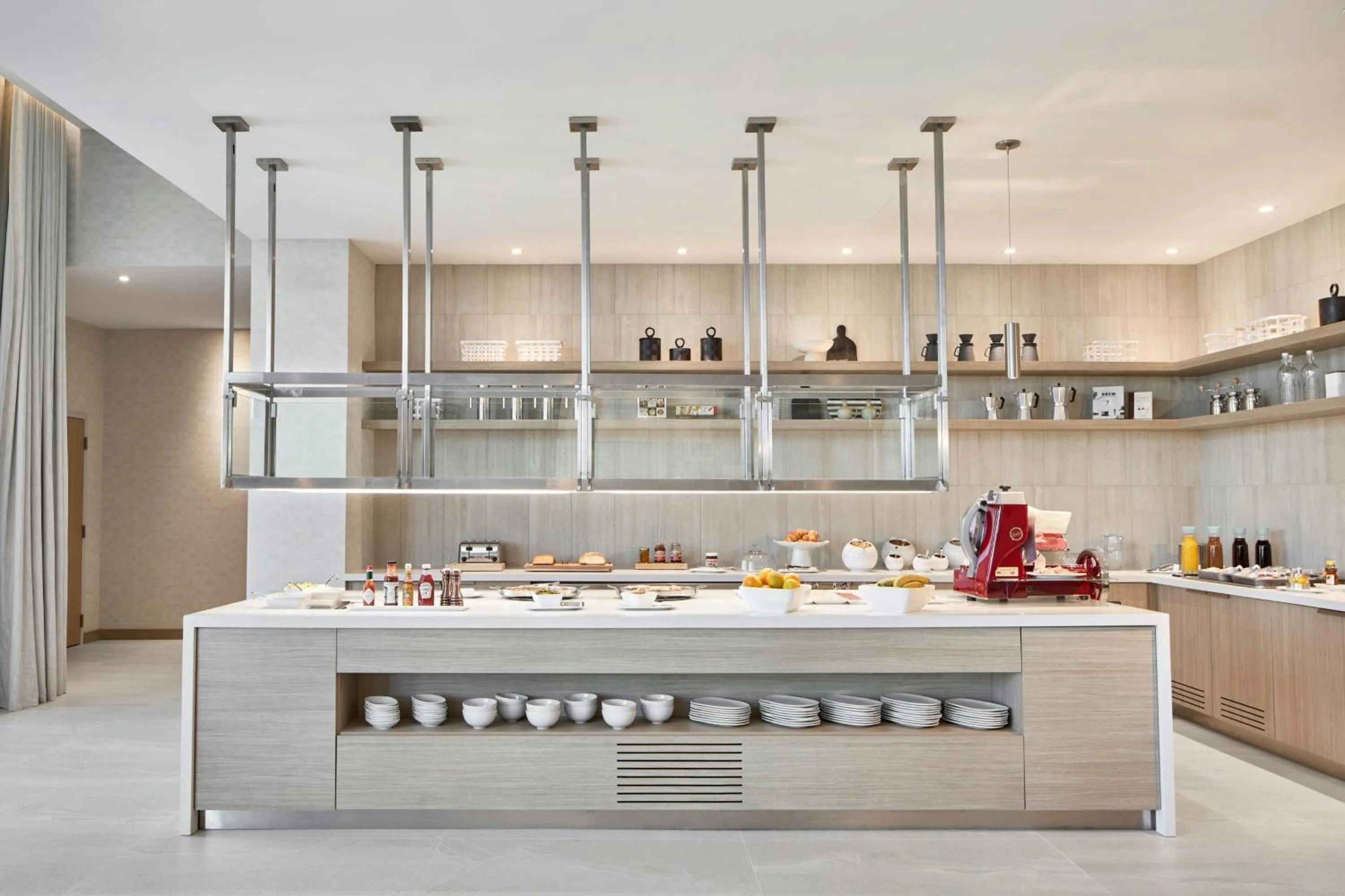 Kitchen or kitchenette in AC Hotel St Augustine Downtown