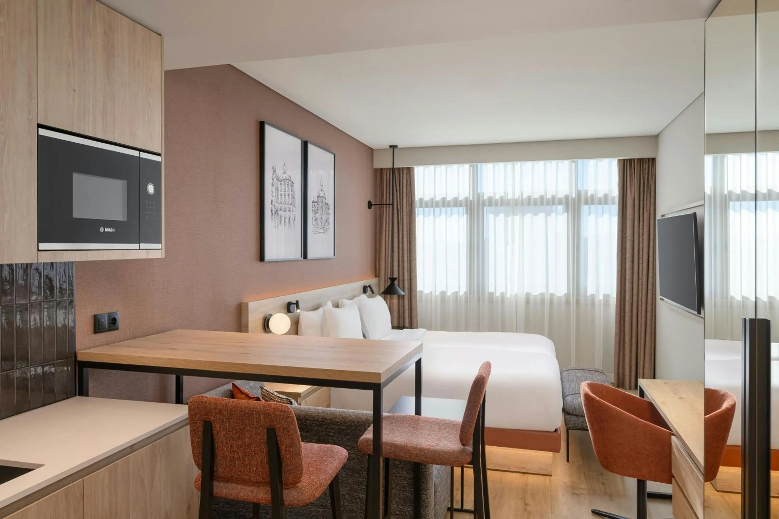 Bathroom, Bed in Residence Inn by Marriott Lisbon