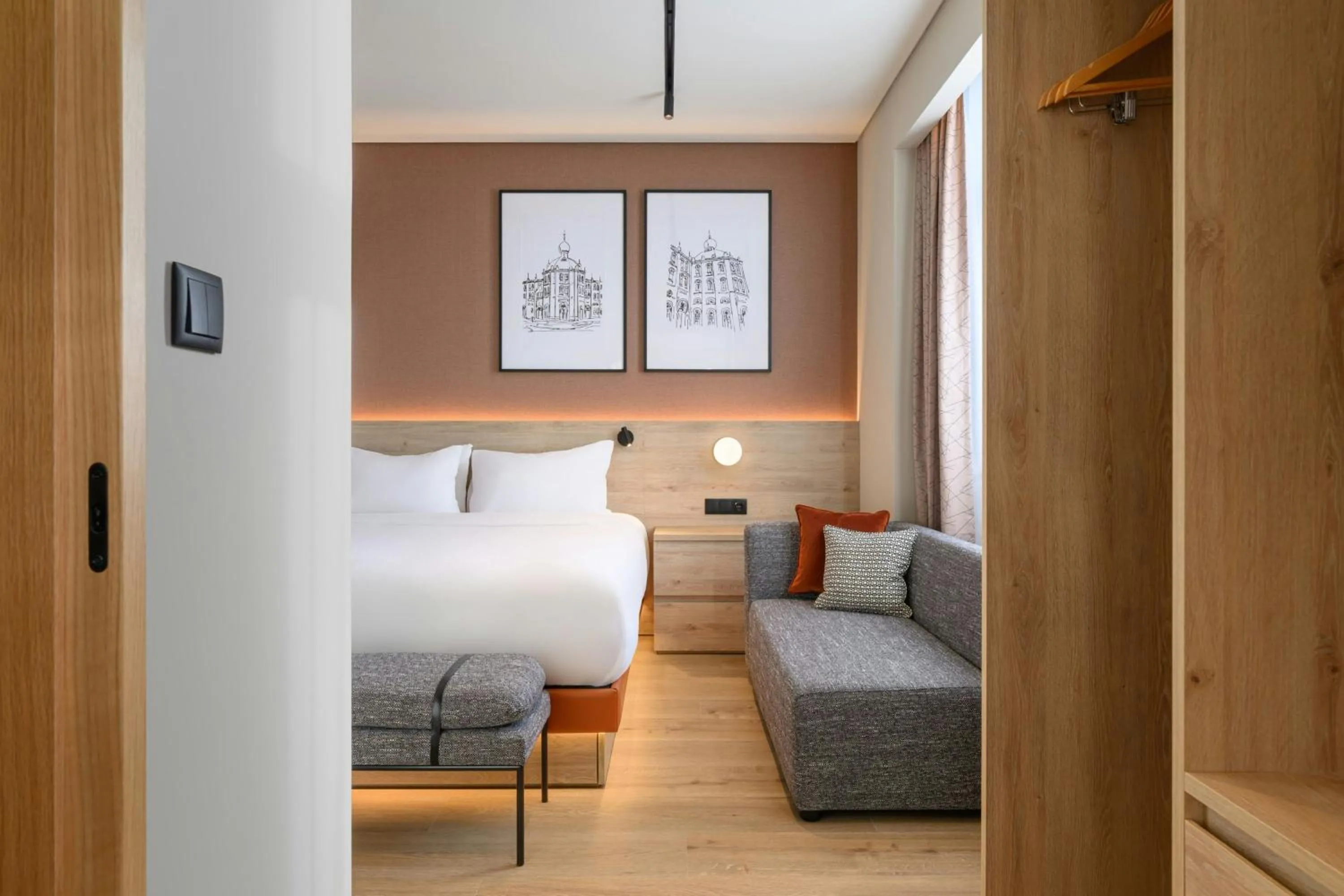 Bathroom, Bed in Residence Inn by Marriott Lisbon