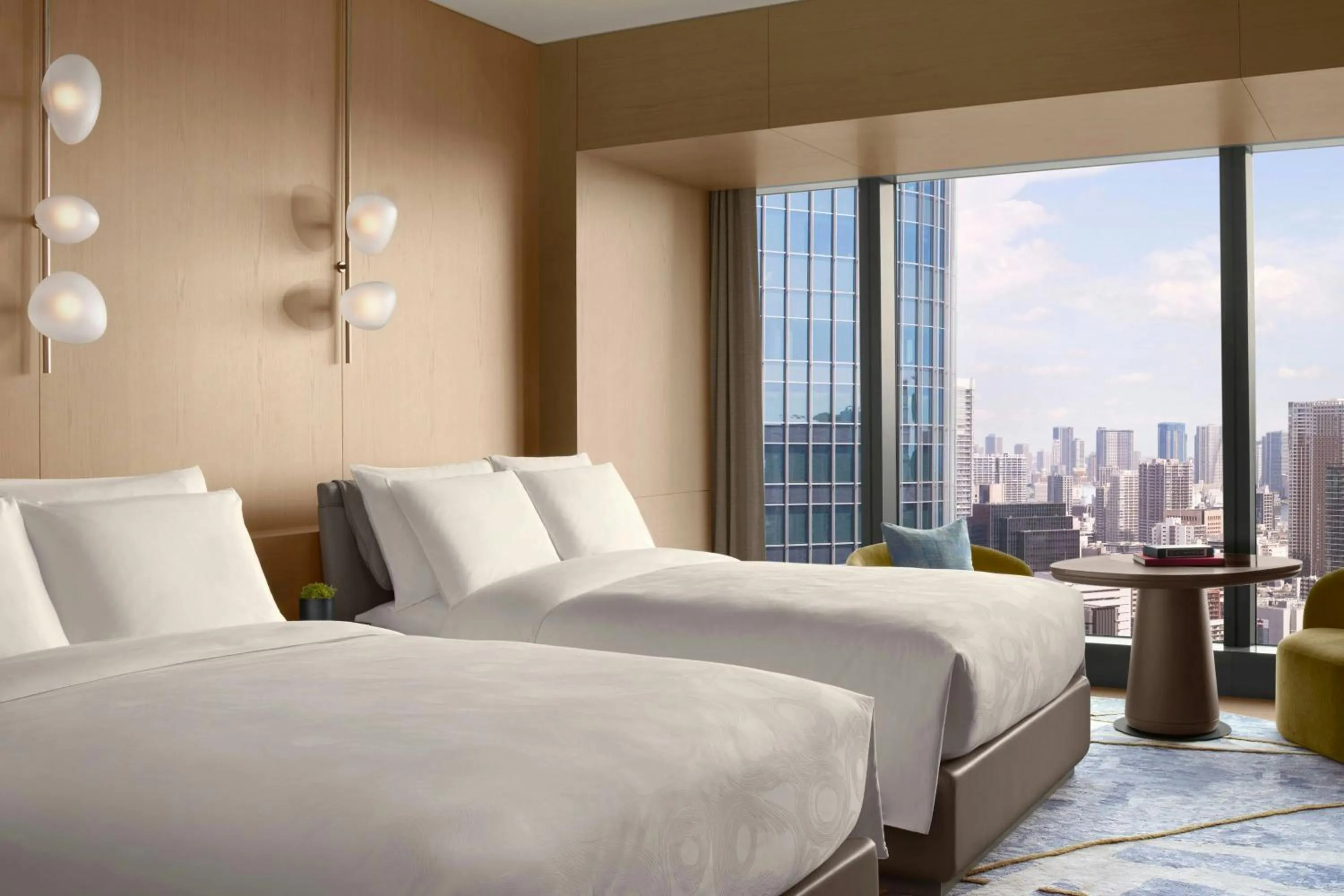 Photo of the whole room, Bed in JW Marriott Hotel Tokyo