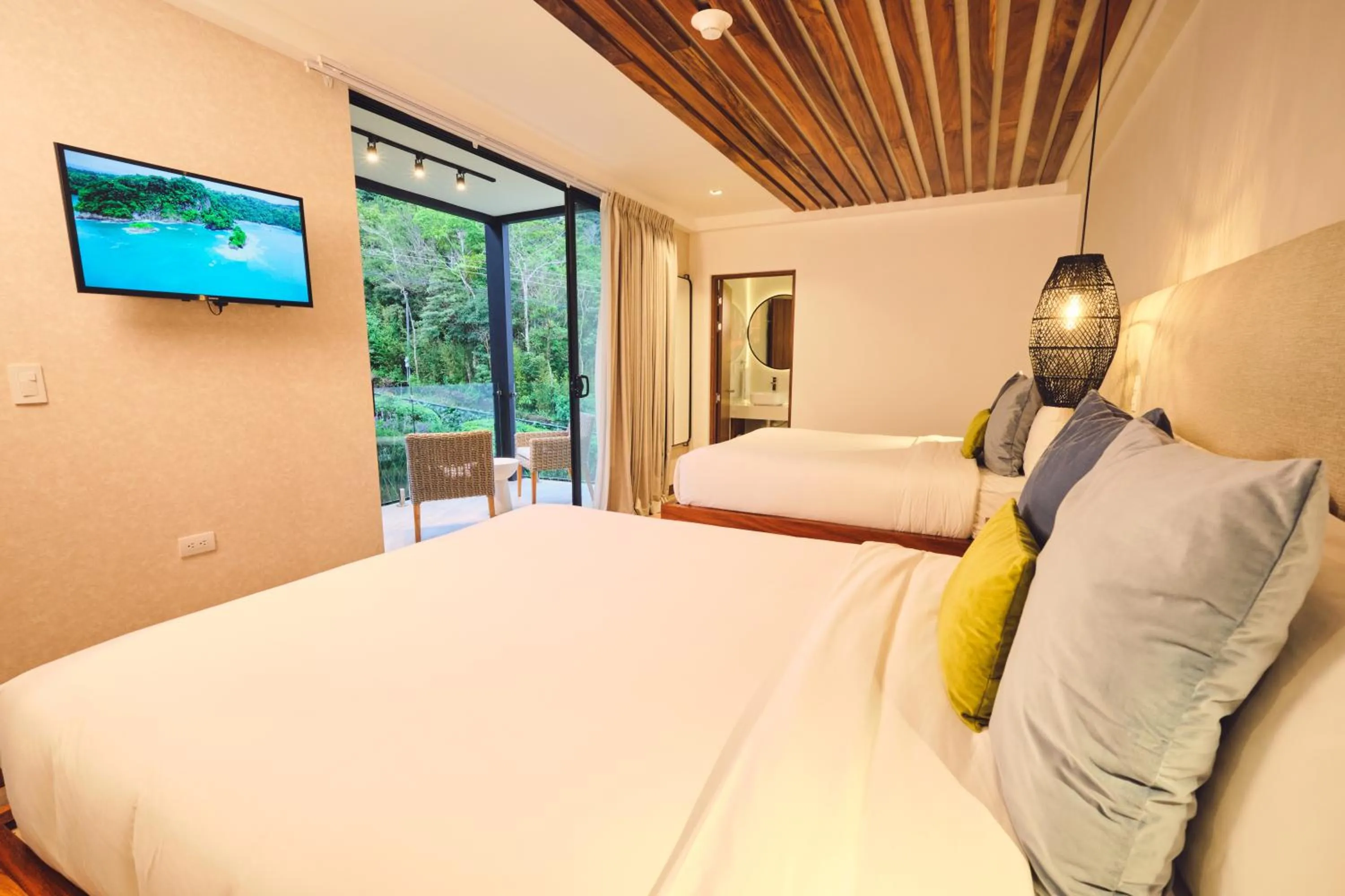 Bed in Ocotea Boutique Hotel