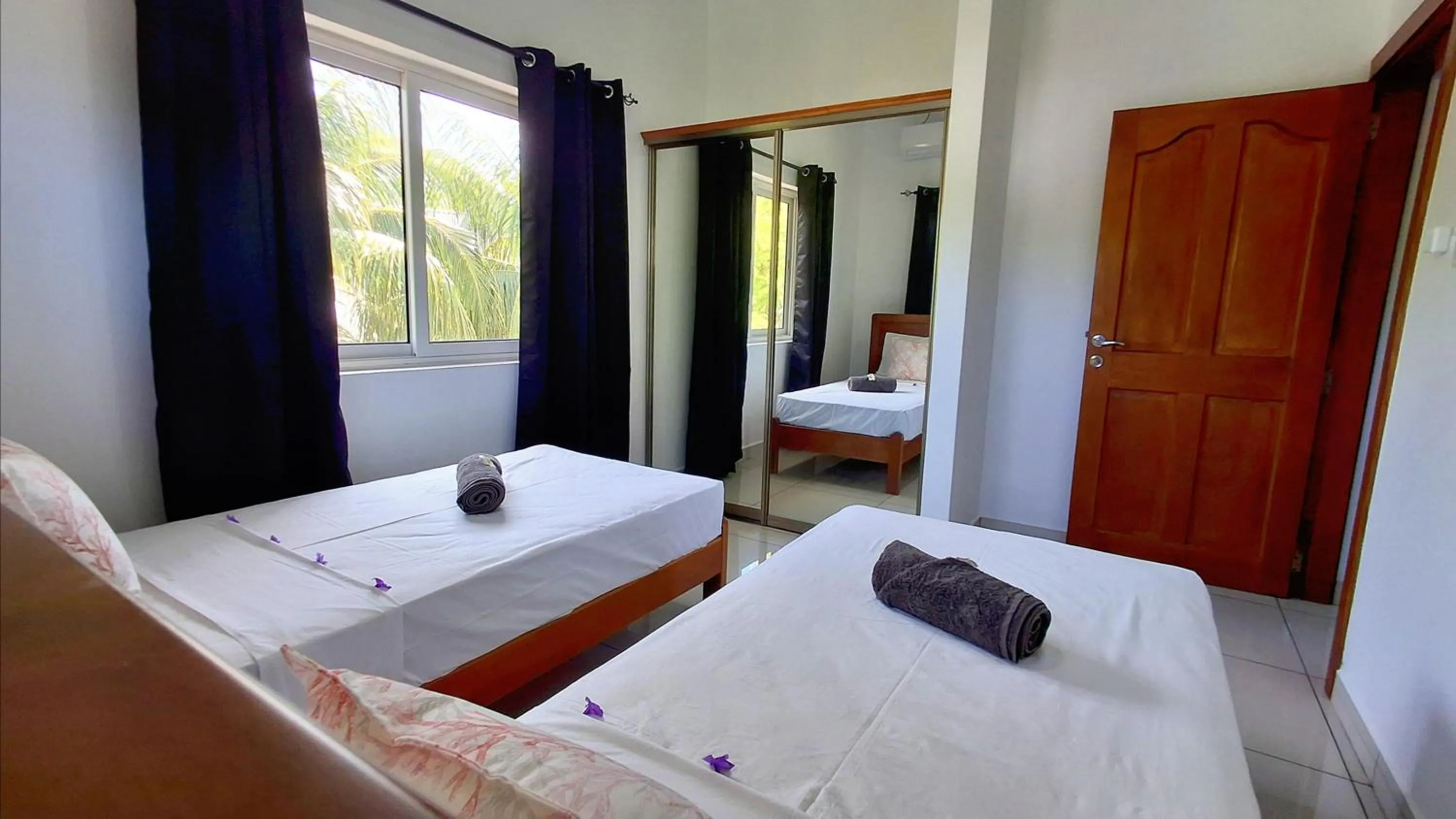 Bedroom, Bed in Trwa Koko Self-catering