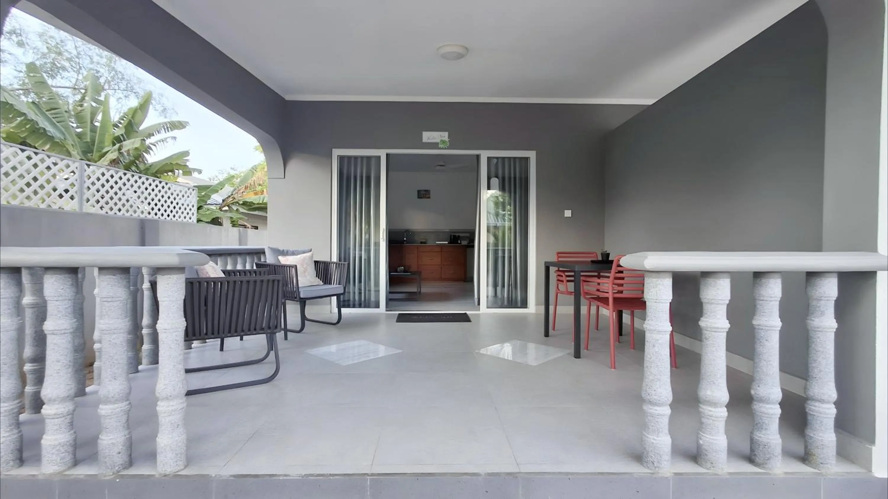 Balcony/Terrace in Trwa Koko Self-catering