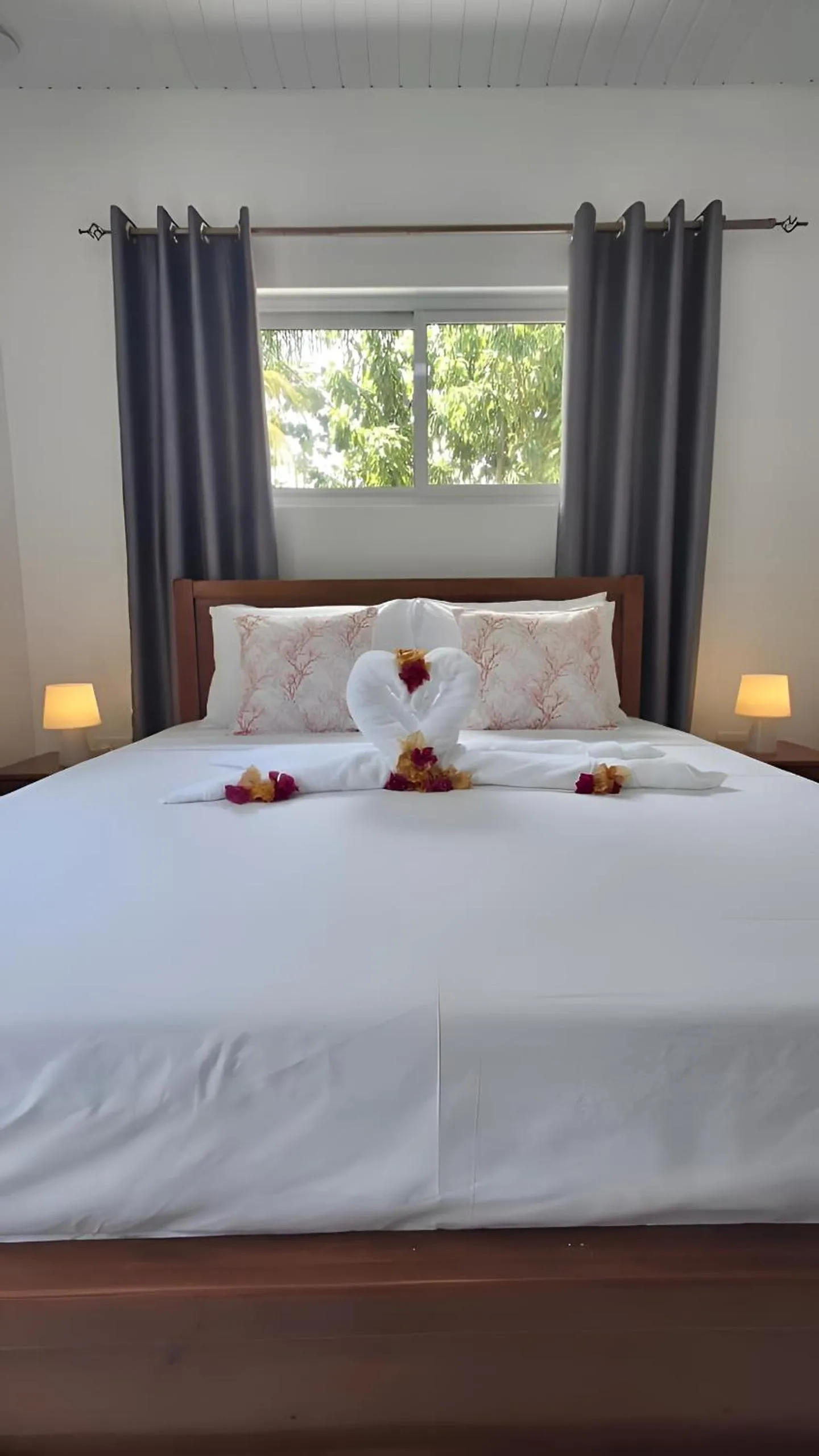 Bedroom, Bed in Trwa Koko Self-catering