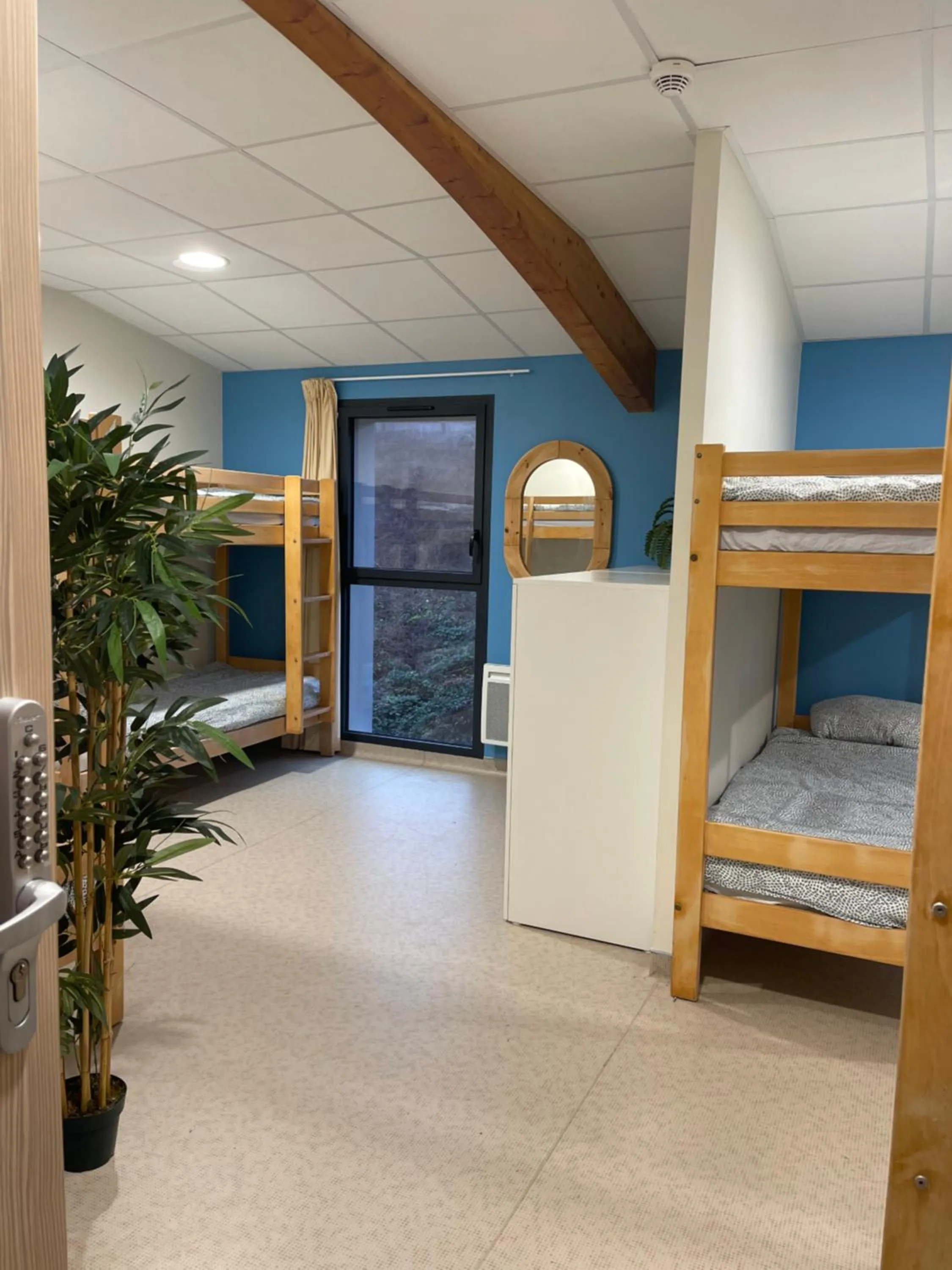 Photo of the whole room in CLLCM - Club Leo Lagrange de Camaret-sur-Mer