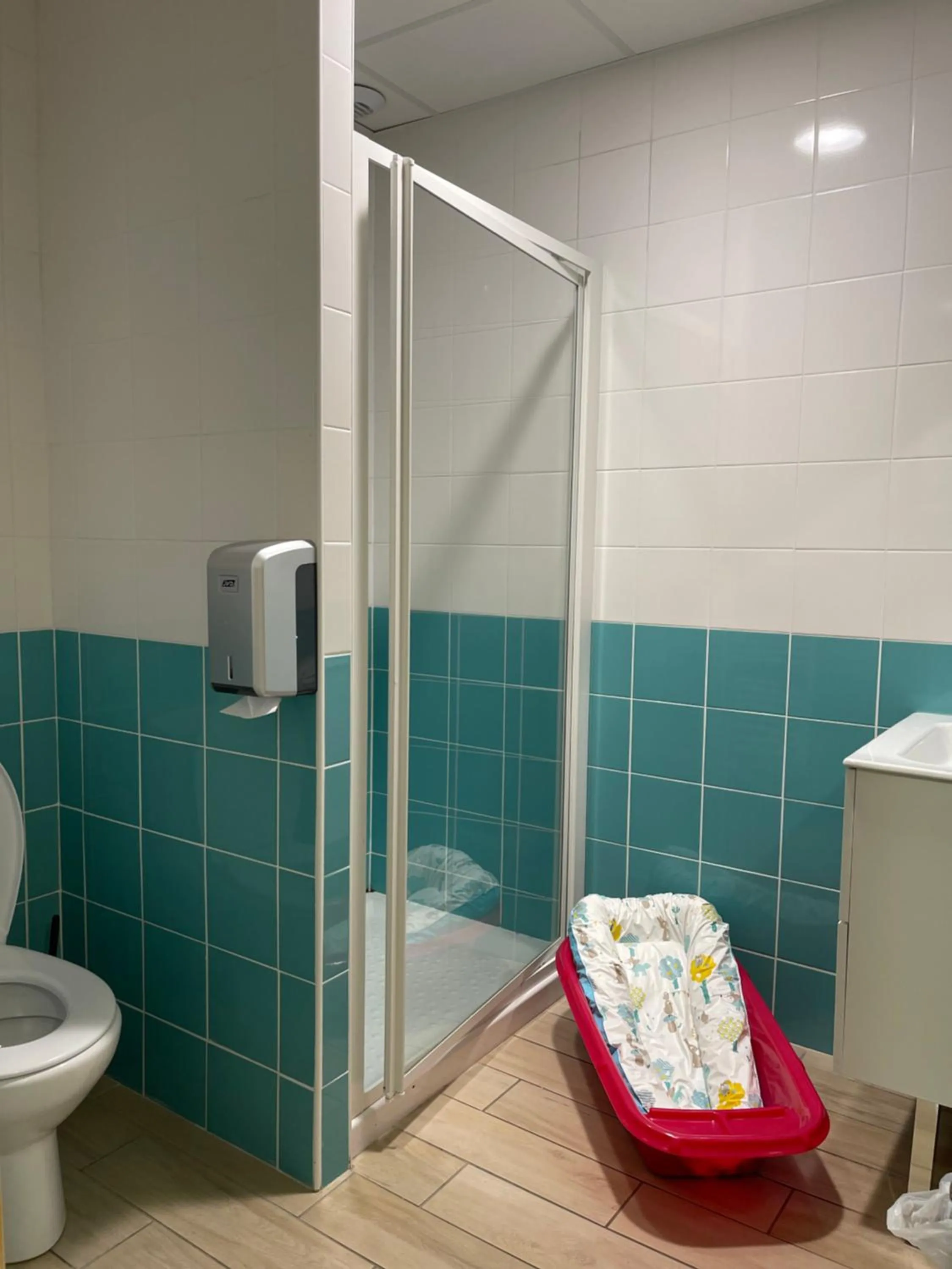 Bathroom in CLLCM - Club Leo Lagrange de Camaret-sur-Mer