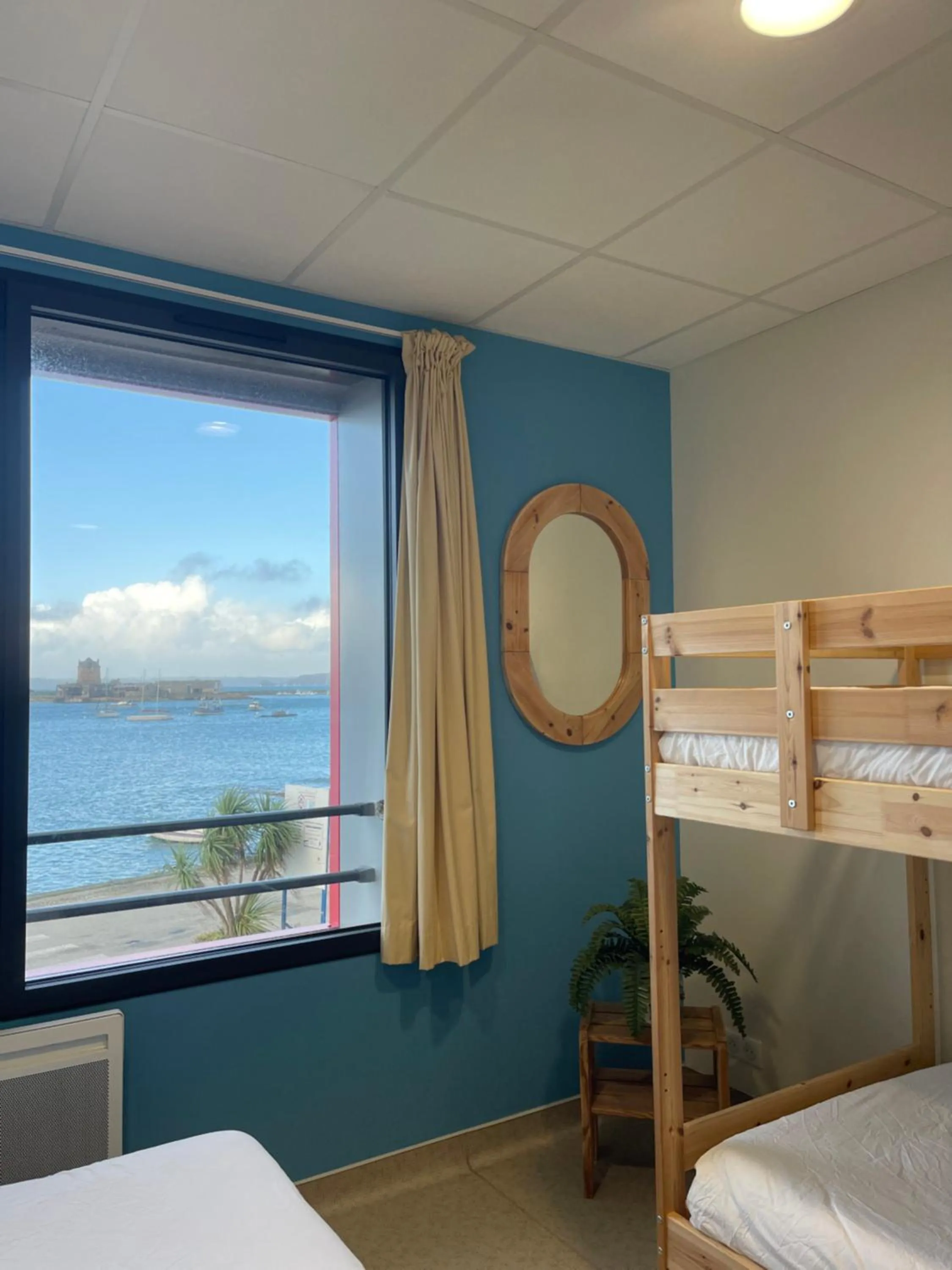 Photo of the whole room in CLLCM - Club Leo Lagrange de Camaret-sur-Mer