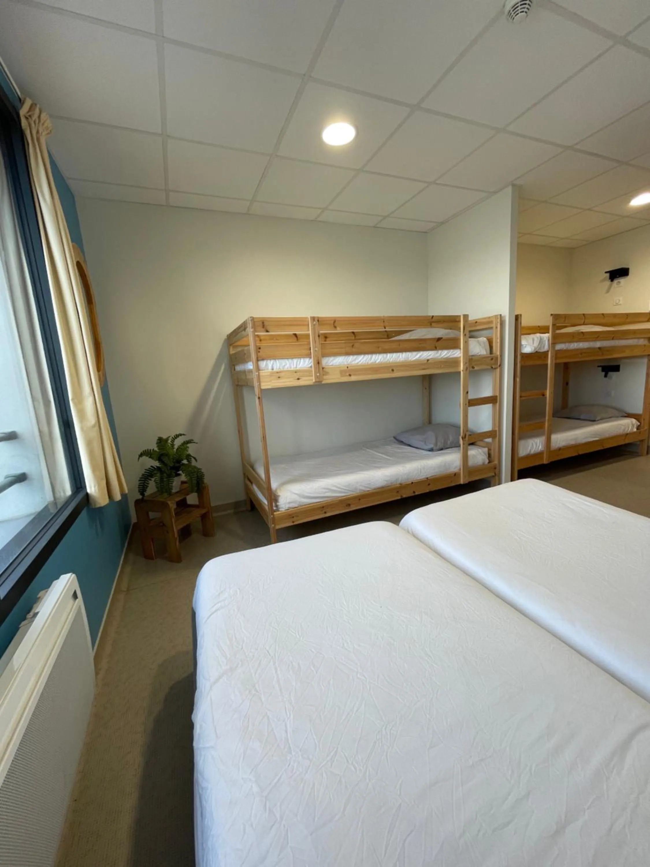 Photo of the whole room, Bunk Bed in CLLCM - Club Leo Lagrange de Camaret-sur-Mer
