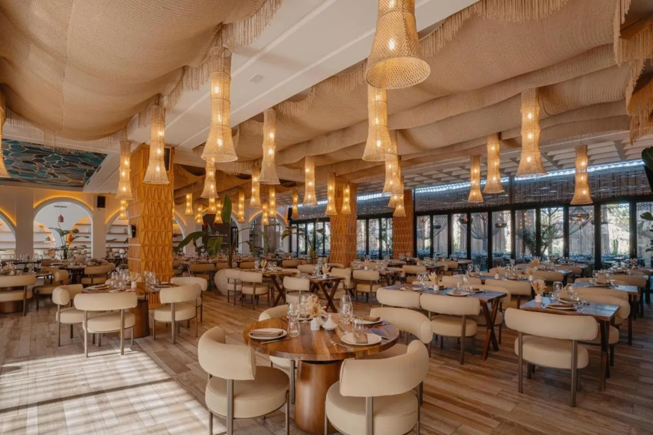 NOMMOS Beach RESORT & POOL CLUB